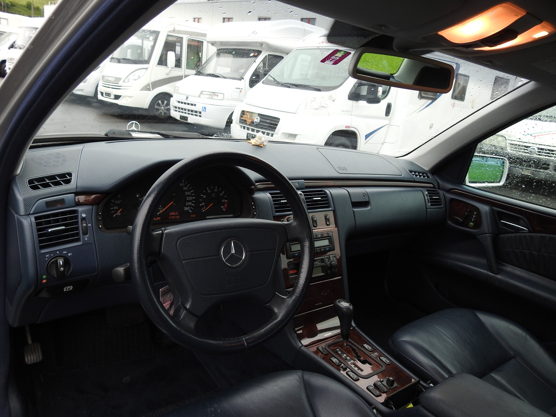 MERCEDES-BENZ E 430 Elégance Automatic-image-10