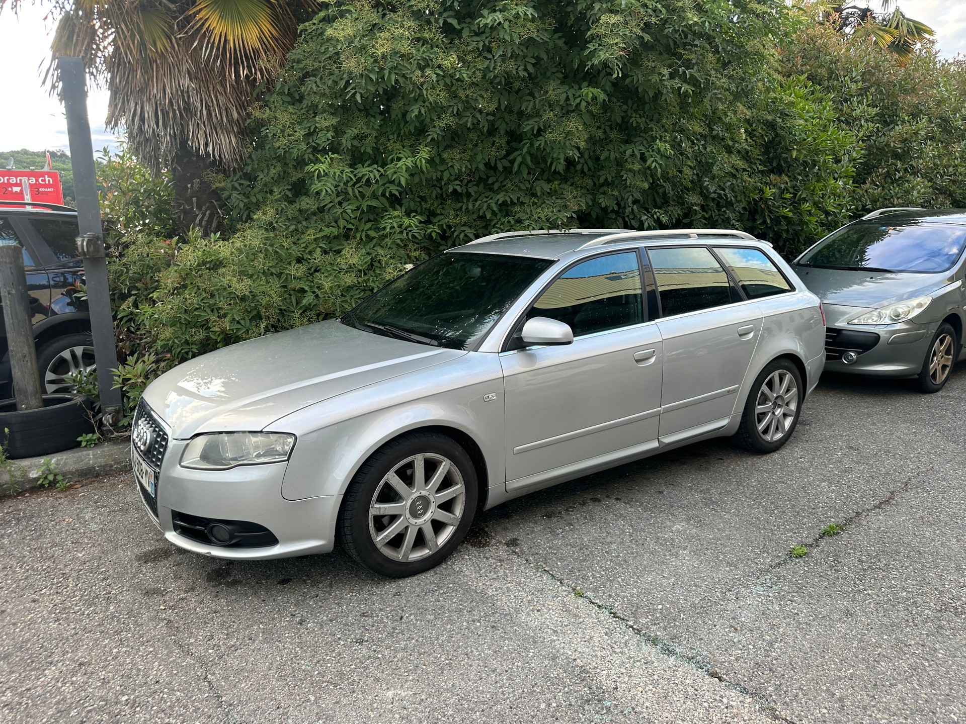 AUDI A4 Avant 2.0 TDI multitronic-image-14