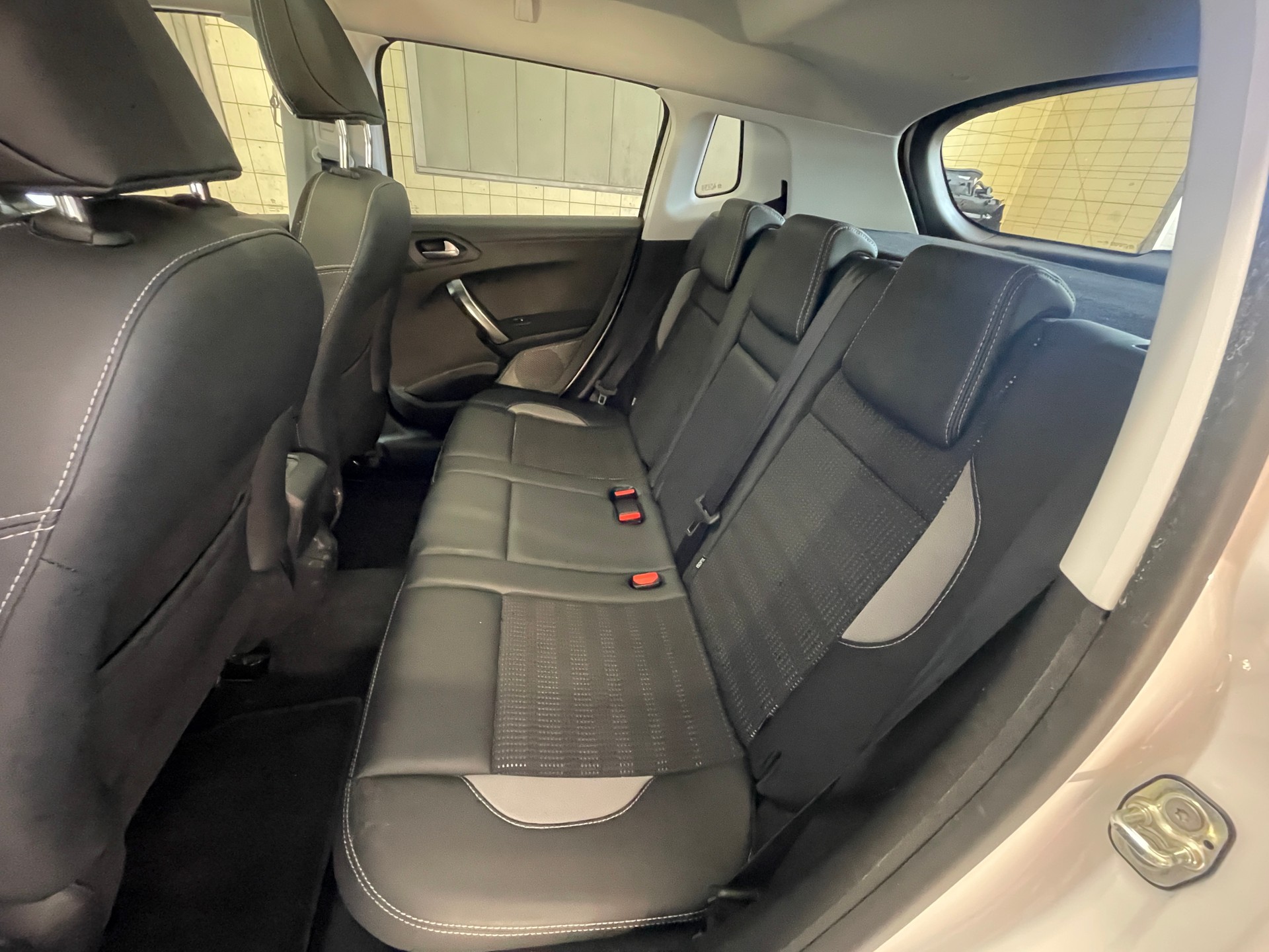 PEUGEOT 2008 1.6 VTI Allure Automatic-image-13