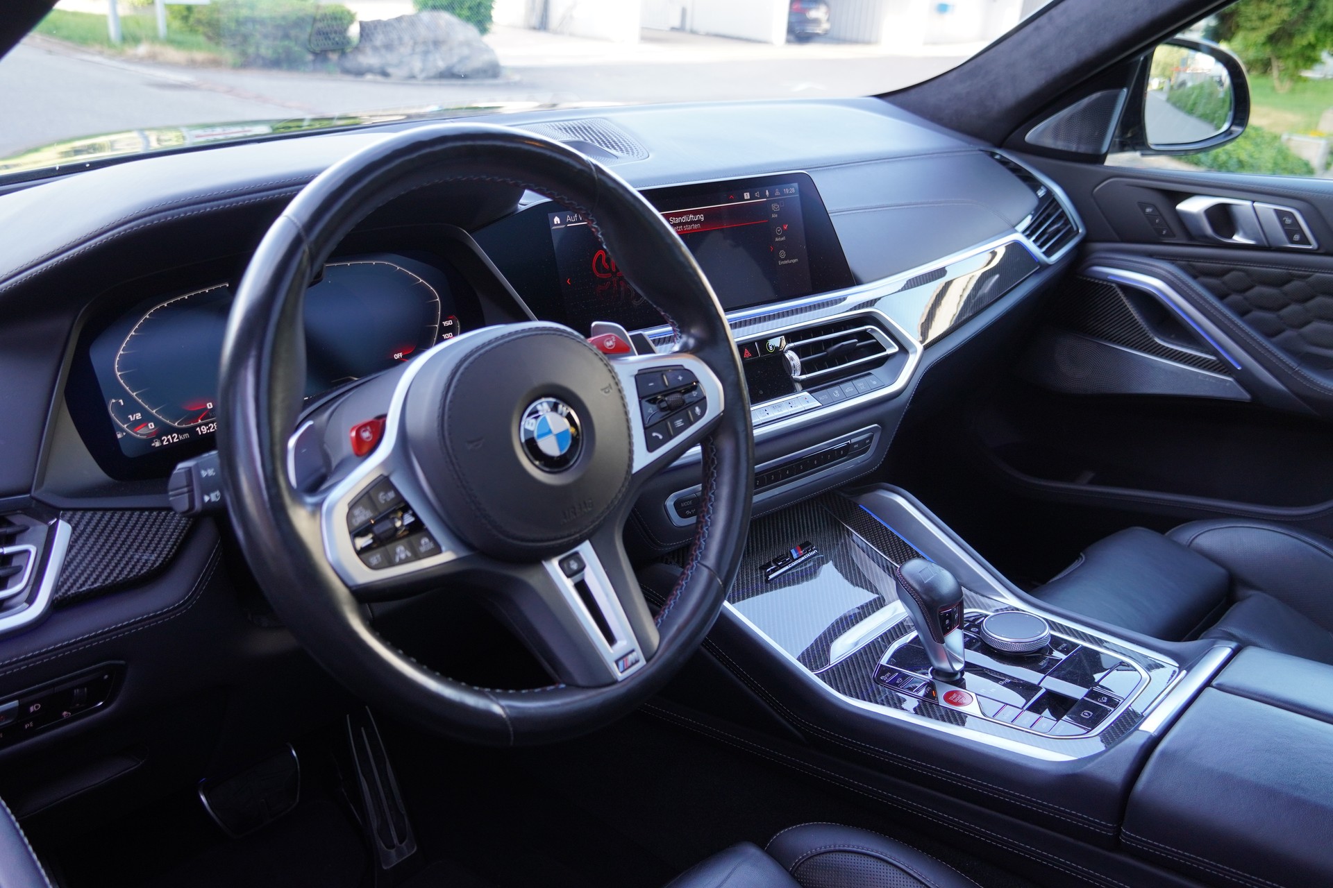 BMW X6M Steptronic M Competition-image-11