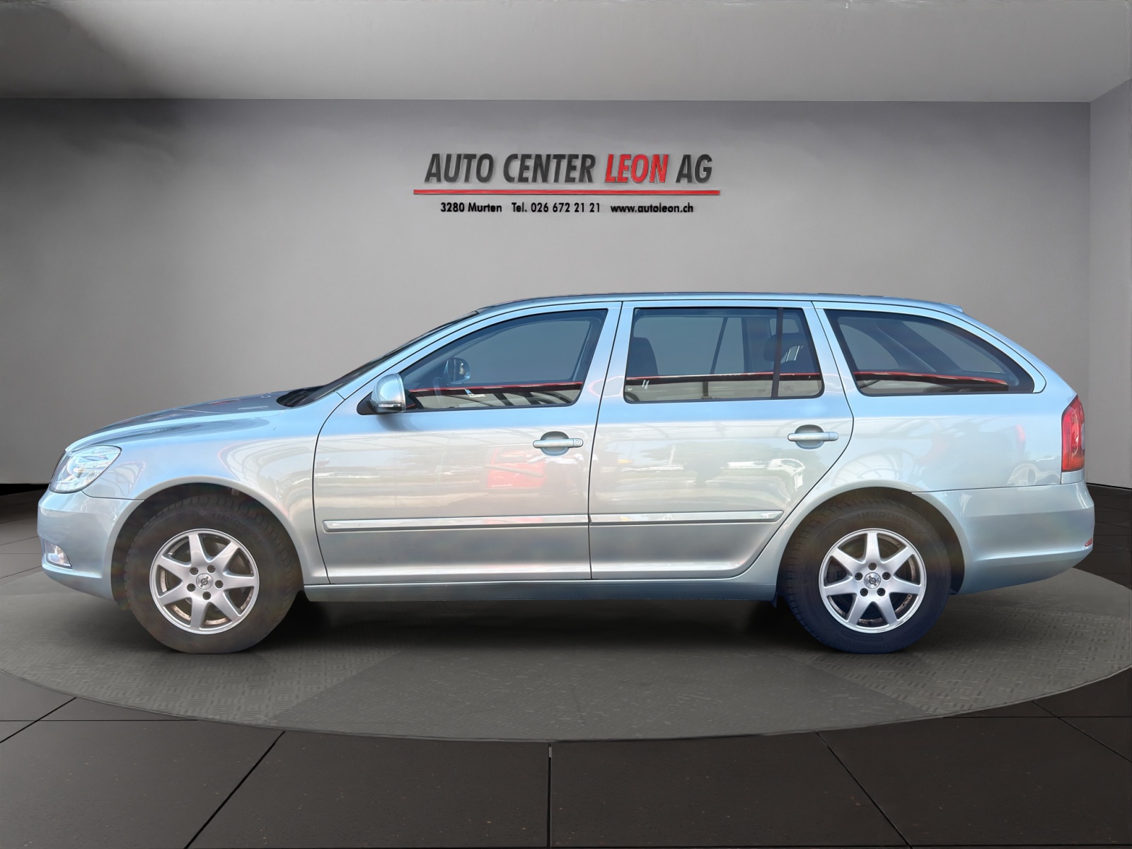SKODA Octavia Combi 1.4 TSI Ambition-image-2