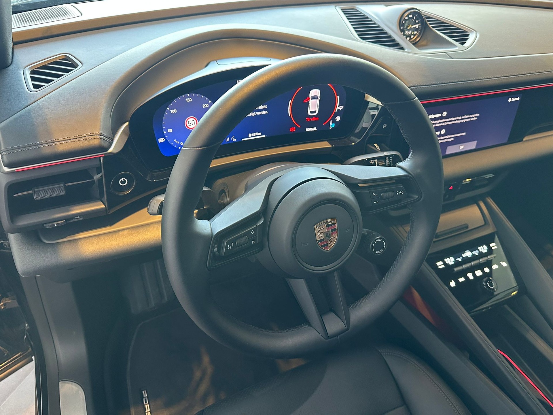 PORSCHE Macan 4 S 100kWh-image-11