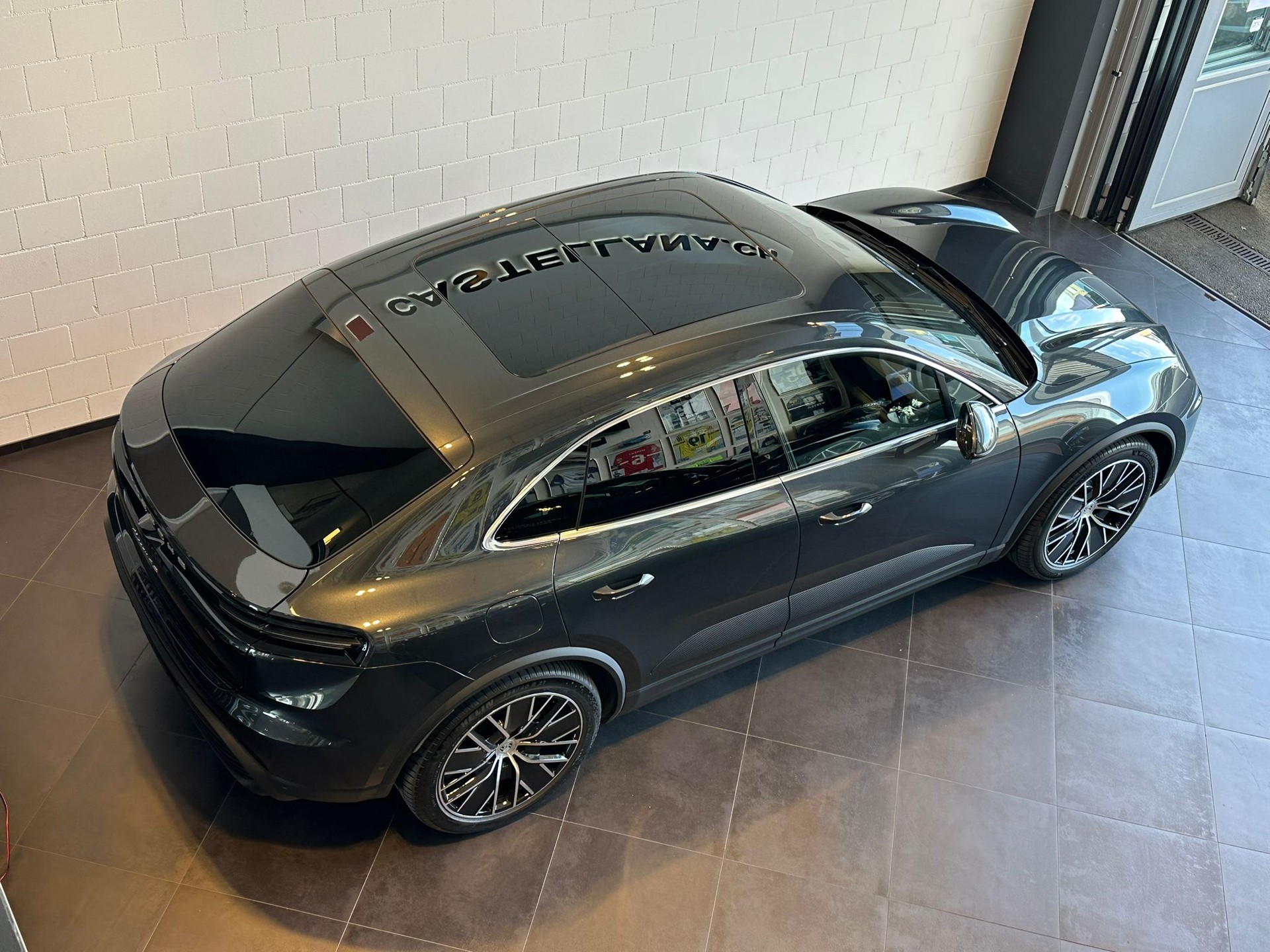 PORSCHE Macan 4 S 100kWh-image-3