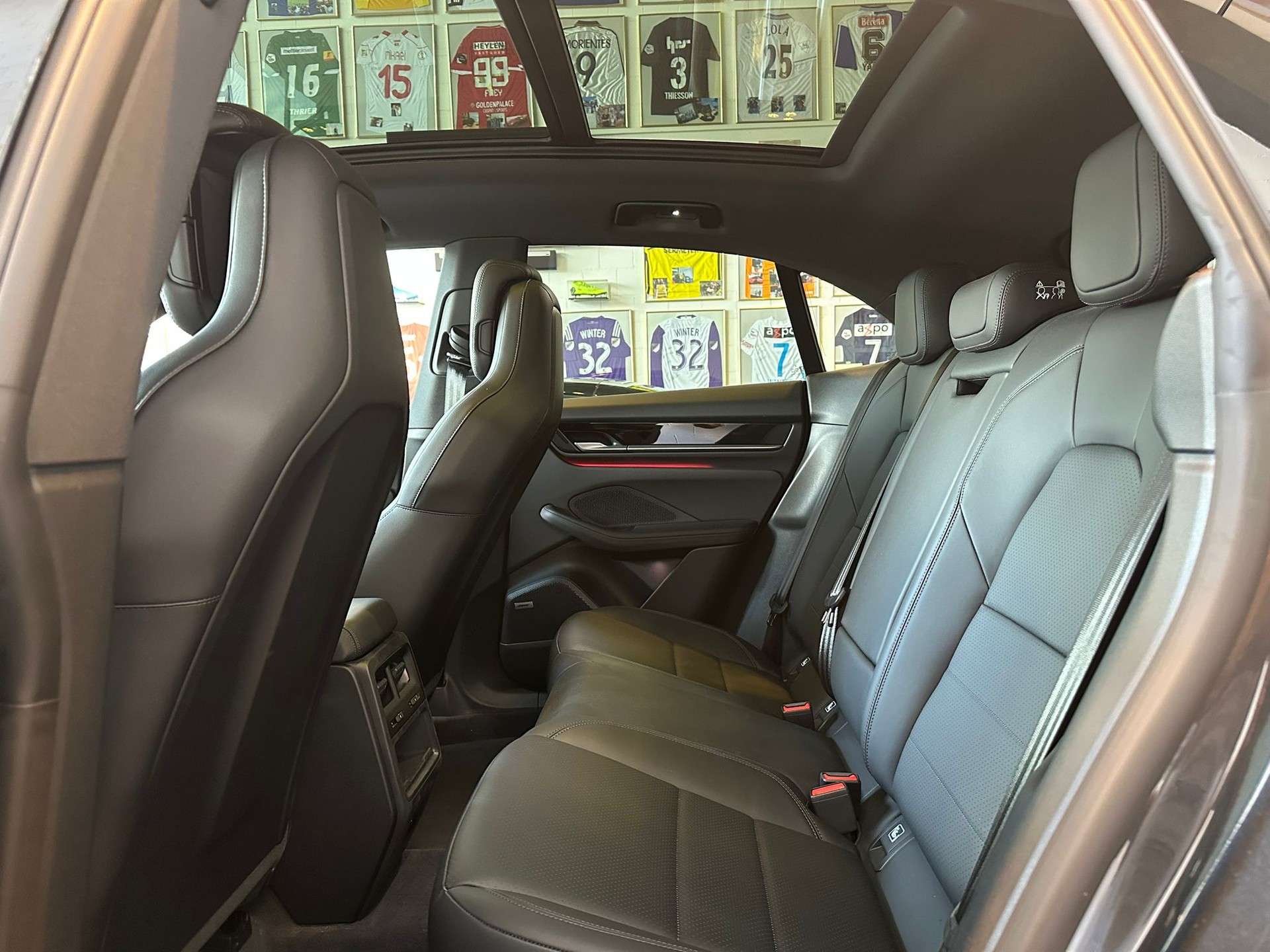 PORSCHE Macan 4 S 100kWh-image-9