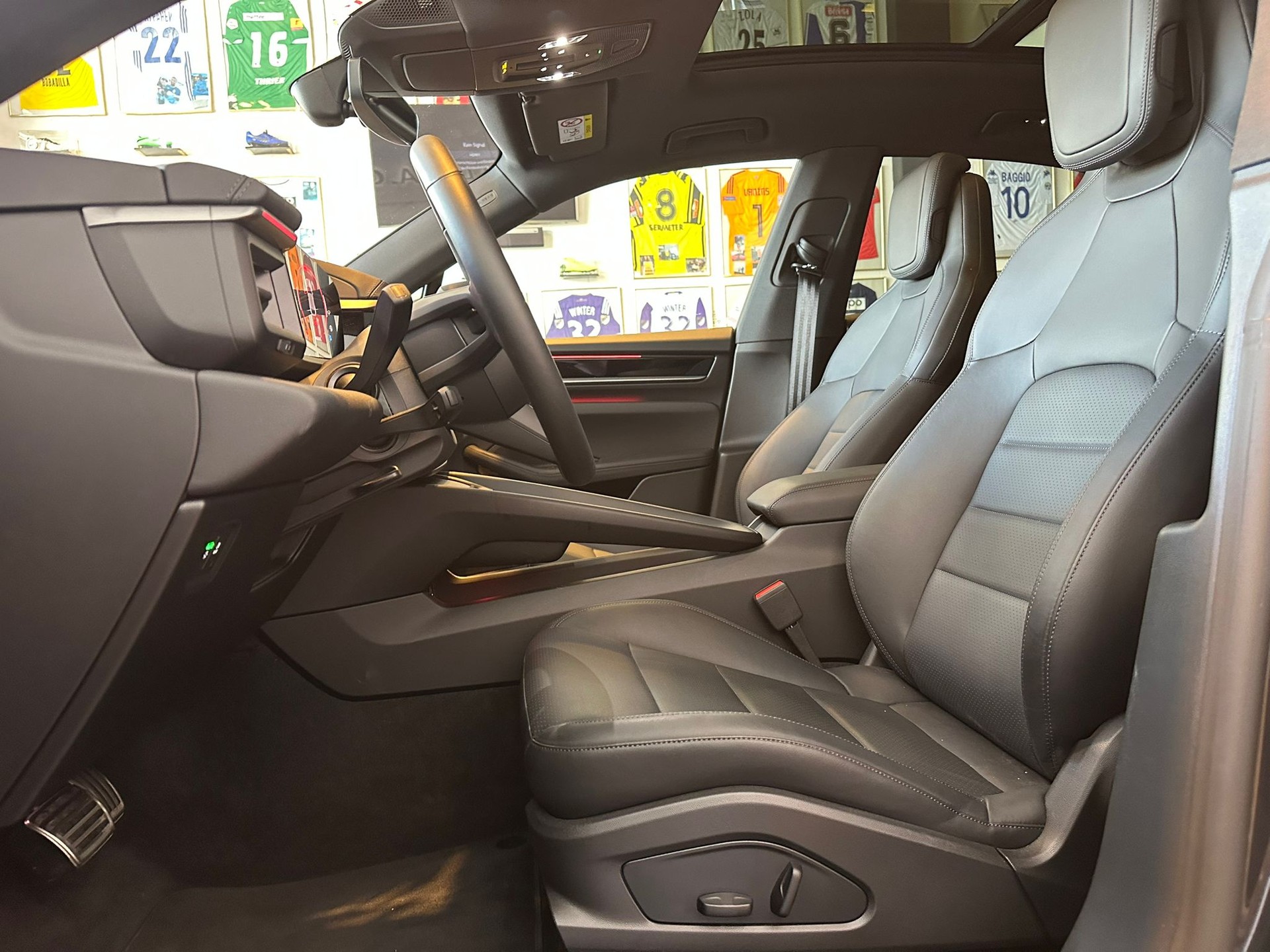 PORSCHE Macan 4 S 100kWh-image-6