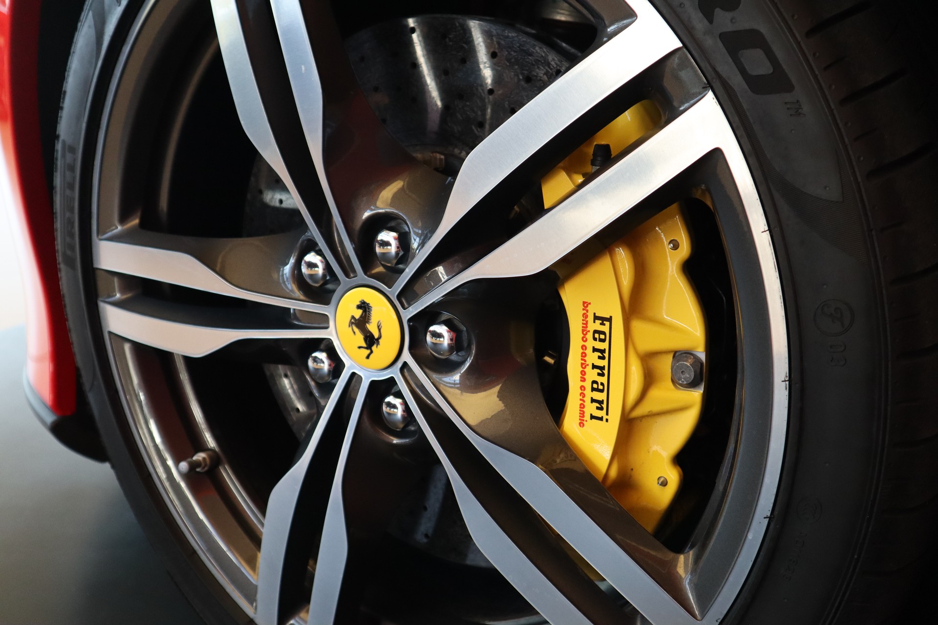 FERRARI Portofino 3.9 V8 T-image-31