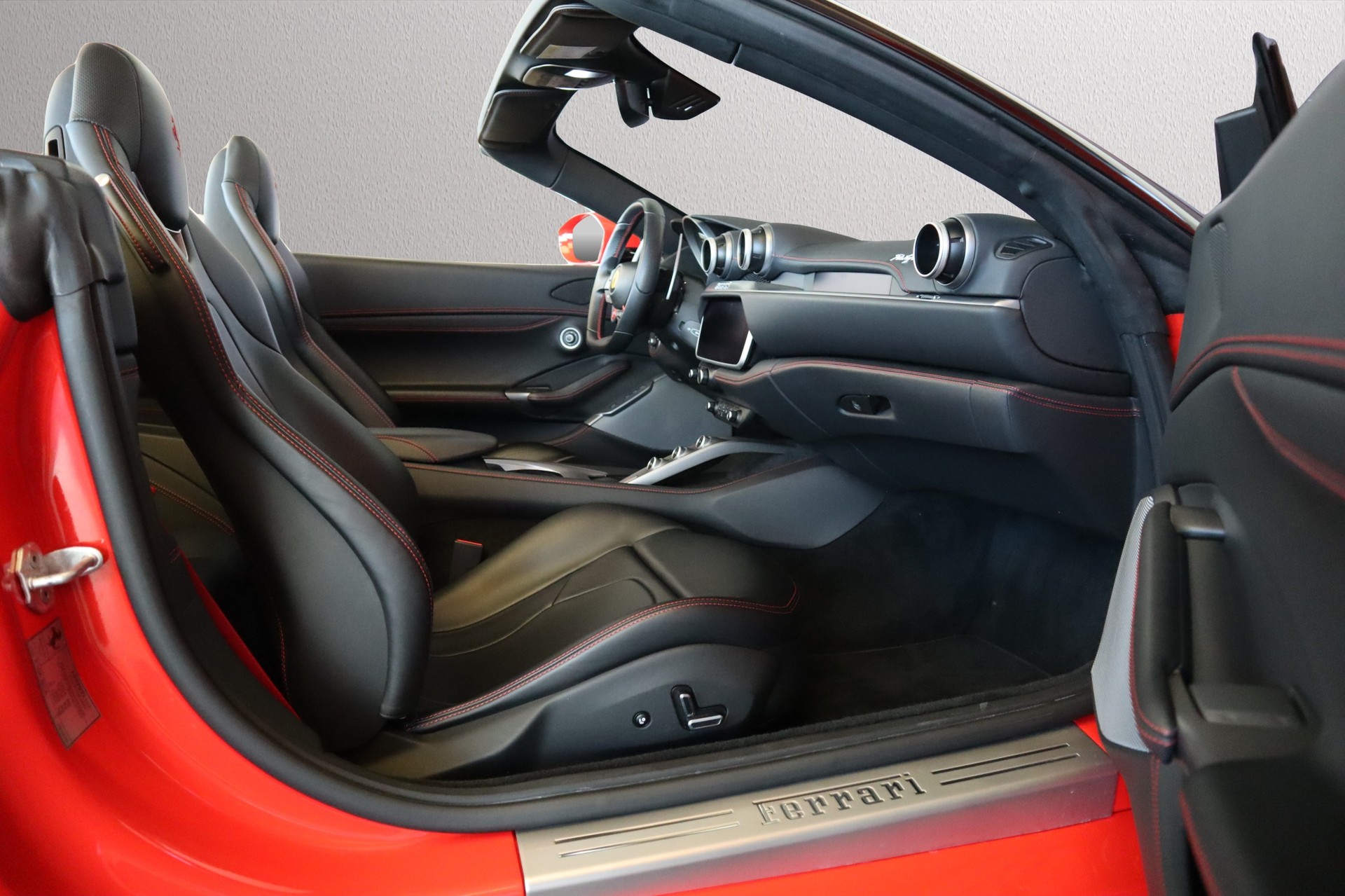FERRARI Portofino 3.9 V8 T-image-20
