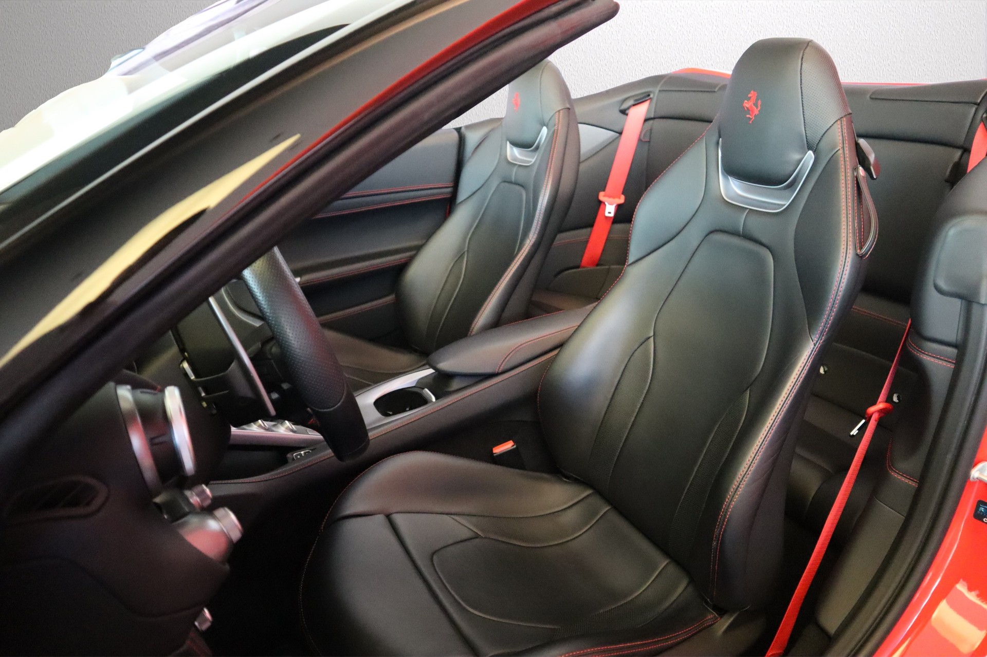 FERRARI Portofino 3.9 V8 T-image-19