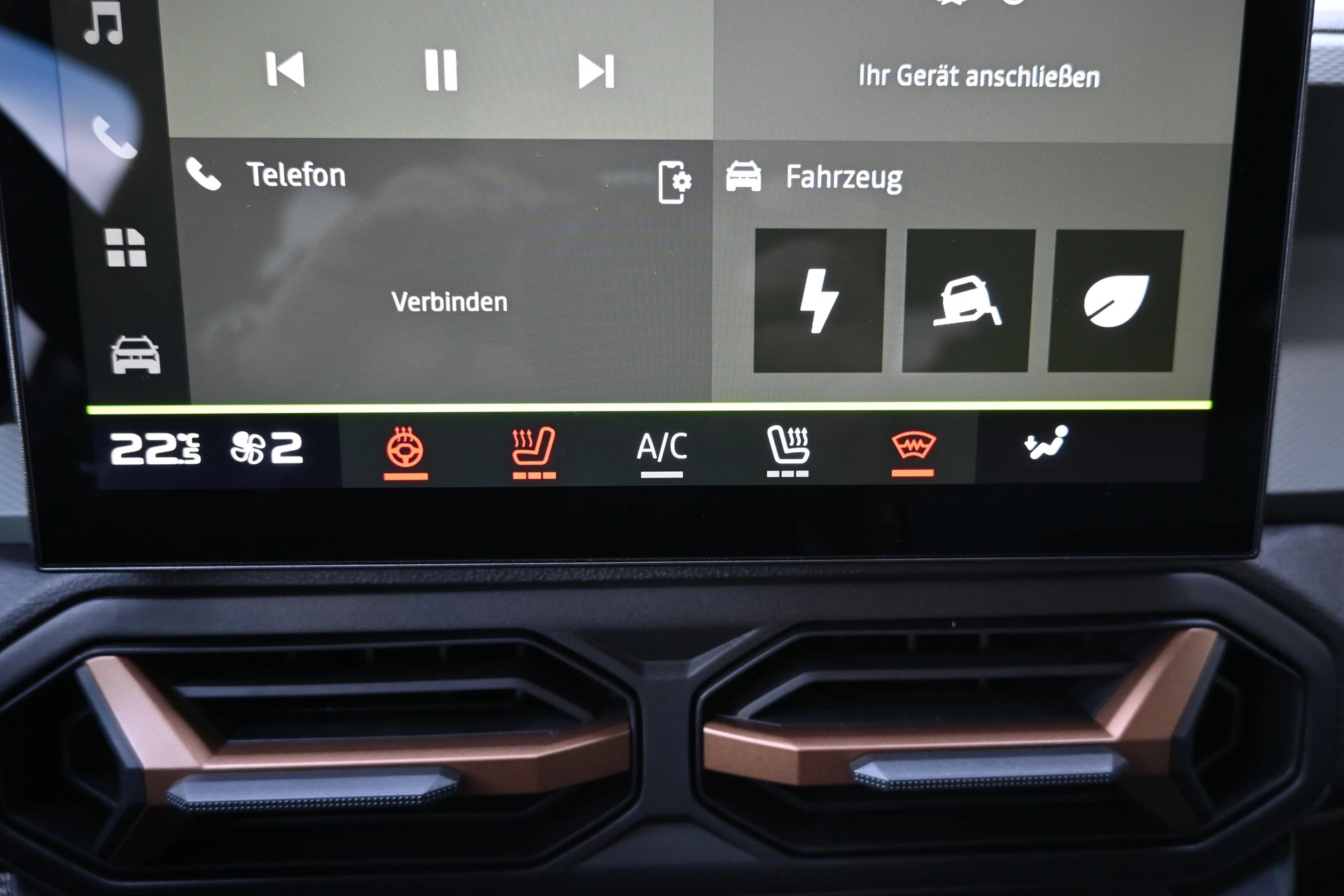 DACIA Duster 1.6 HEV 140PS Extreme Automat-image-25