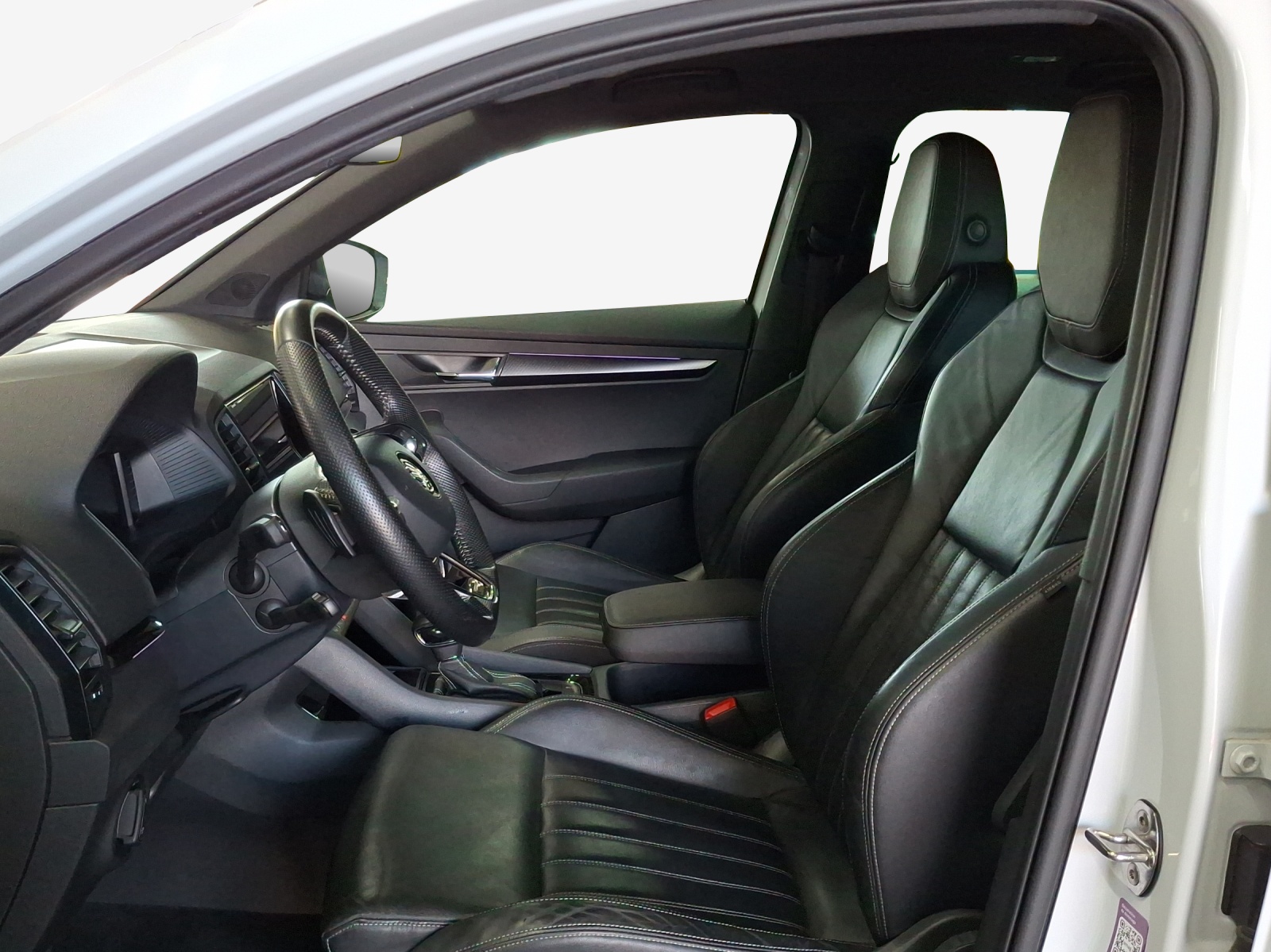 SKODA Karoq 1.5 TSI SportLine DSG-image-7