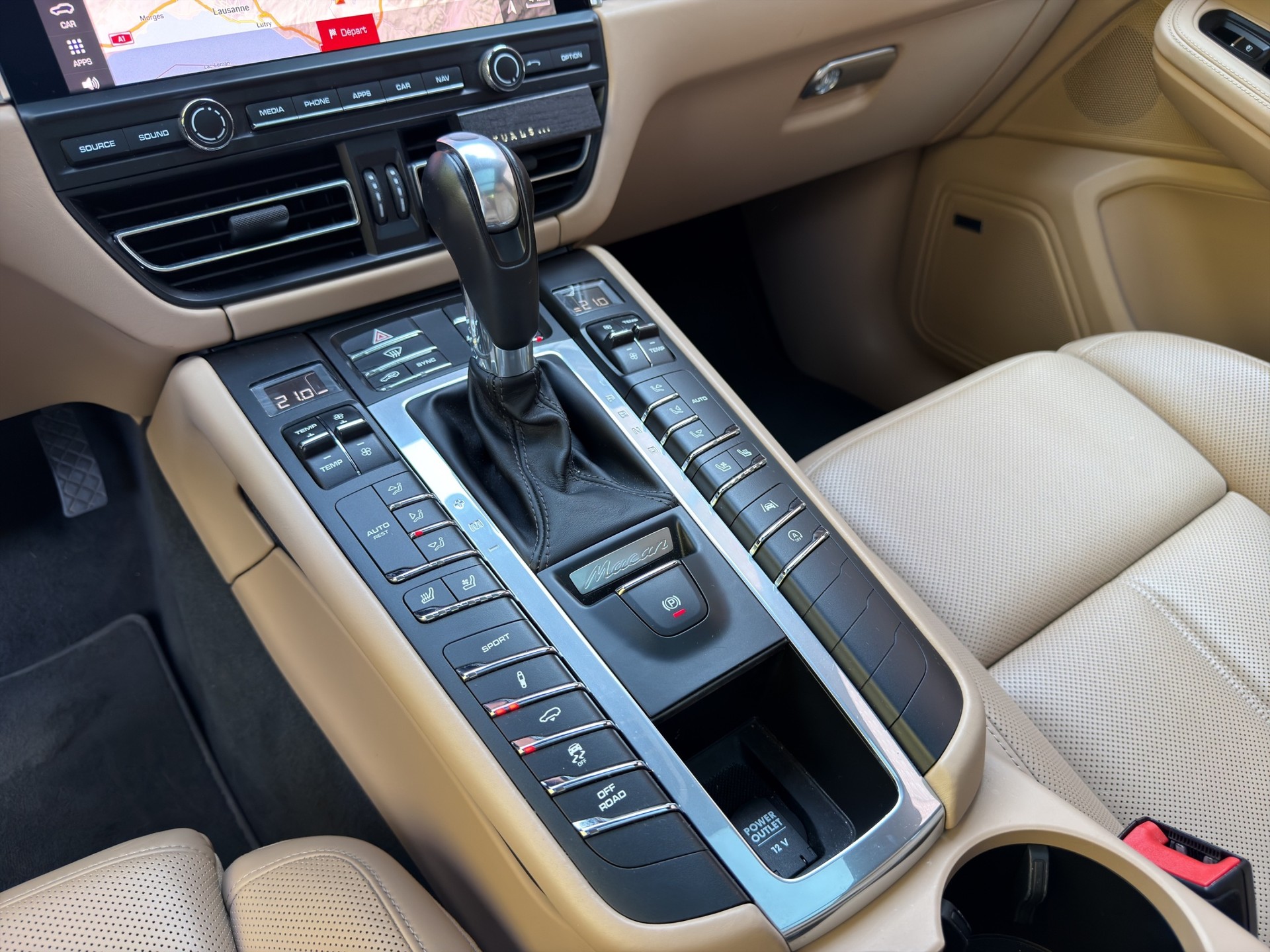 PORSCHE Macan S PDK-image-21
