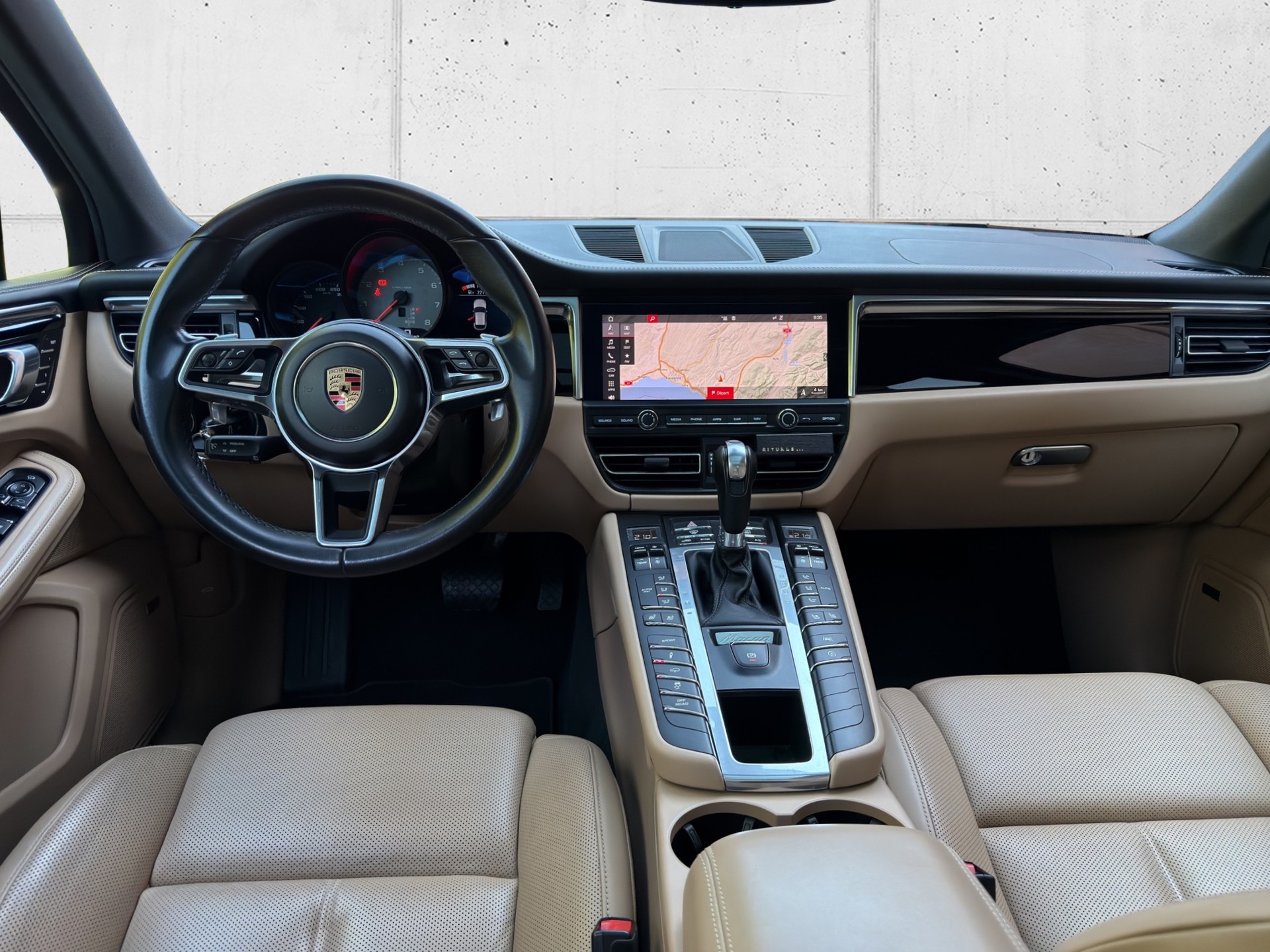 PORSCHE Macan S PDK-image-13
