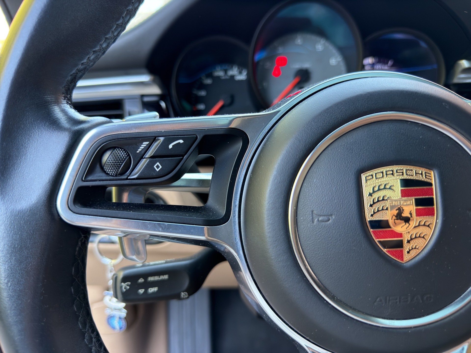 PORSCHE Macan S PDK-image-16
