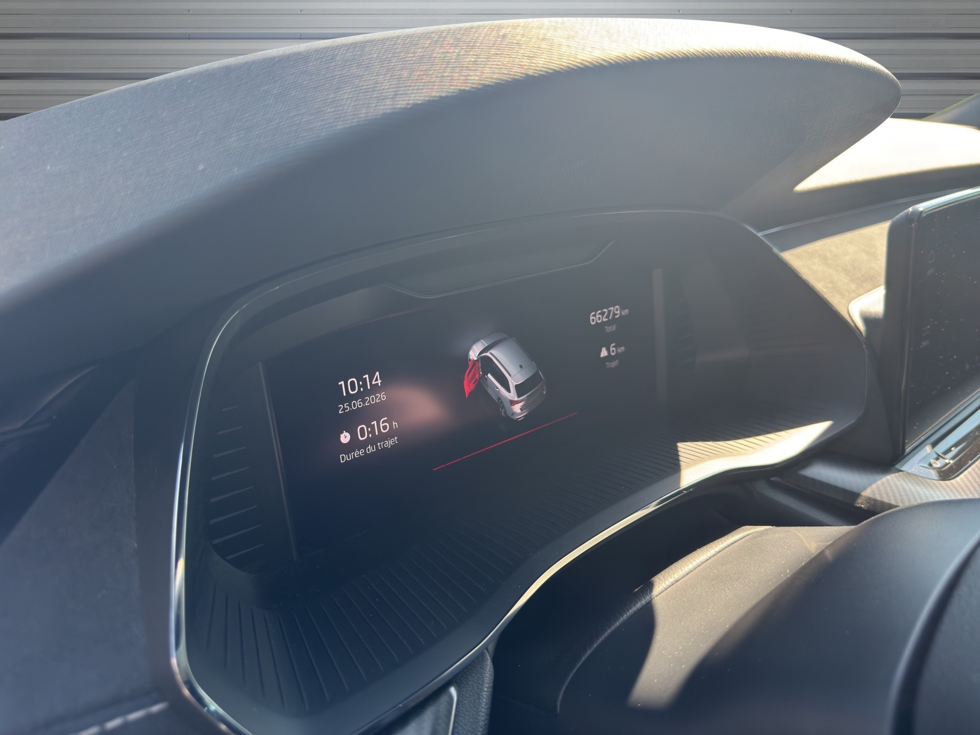 SKODA Octavia Combi 1.4 TSI PHEV DSG RS-image-10