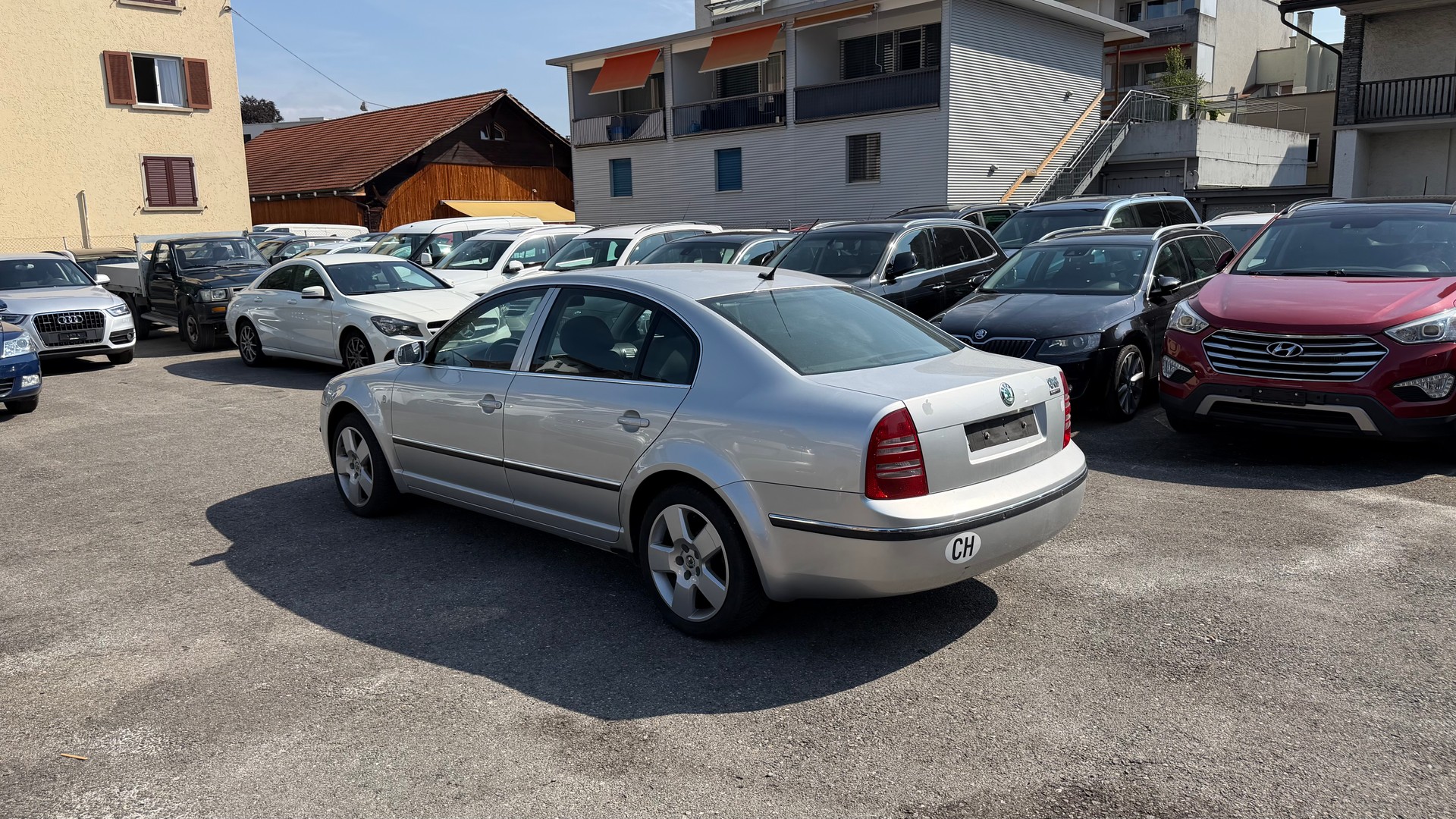 SKODA Superb 2.8 V6 Elegance-image-3
