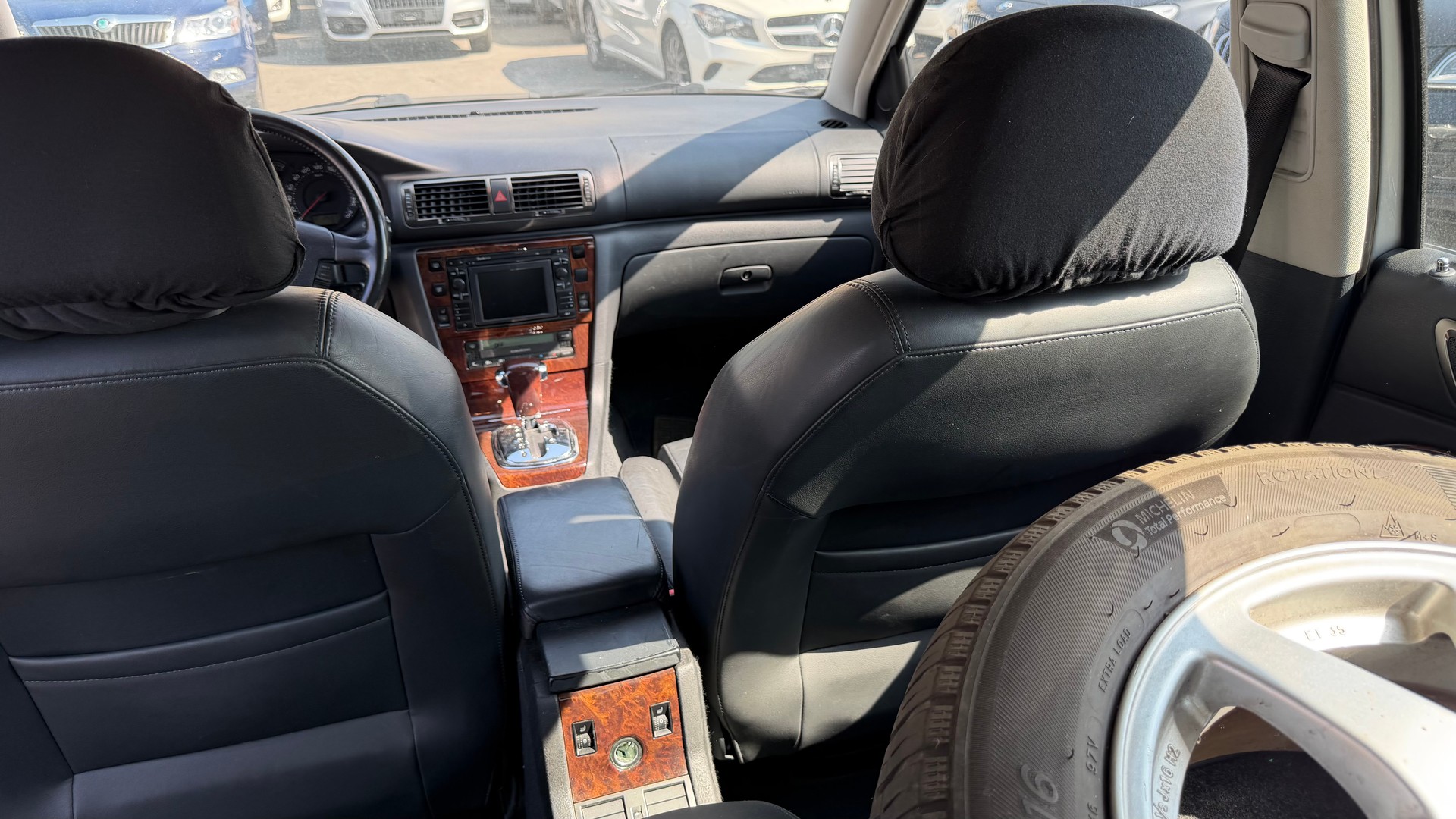 SKODA Superb 2.8 V6 Elegance-image-9