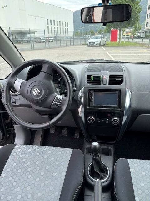 SUZUKI 1.6 16V GL 4WD-image-4