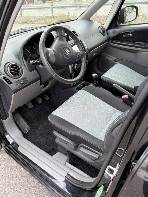 SUZUKI 1.6 16V GL 4WD-image-3