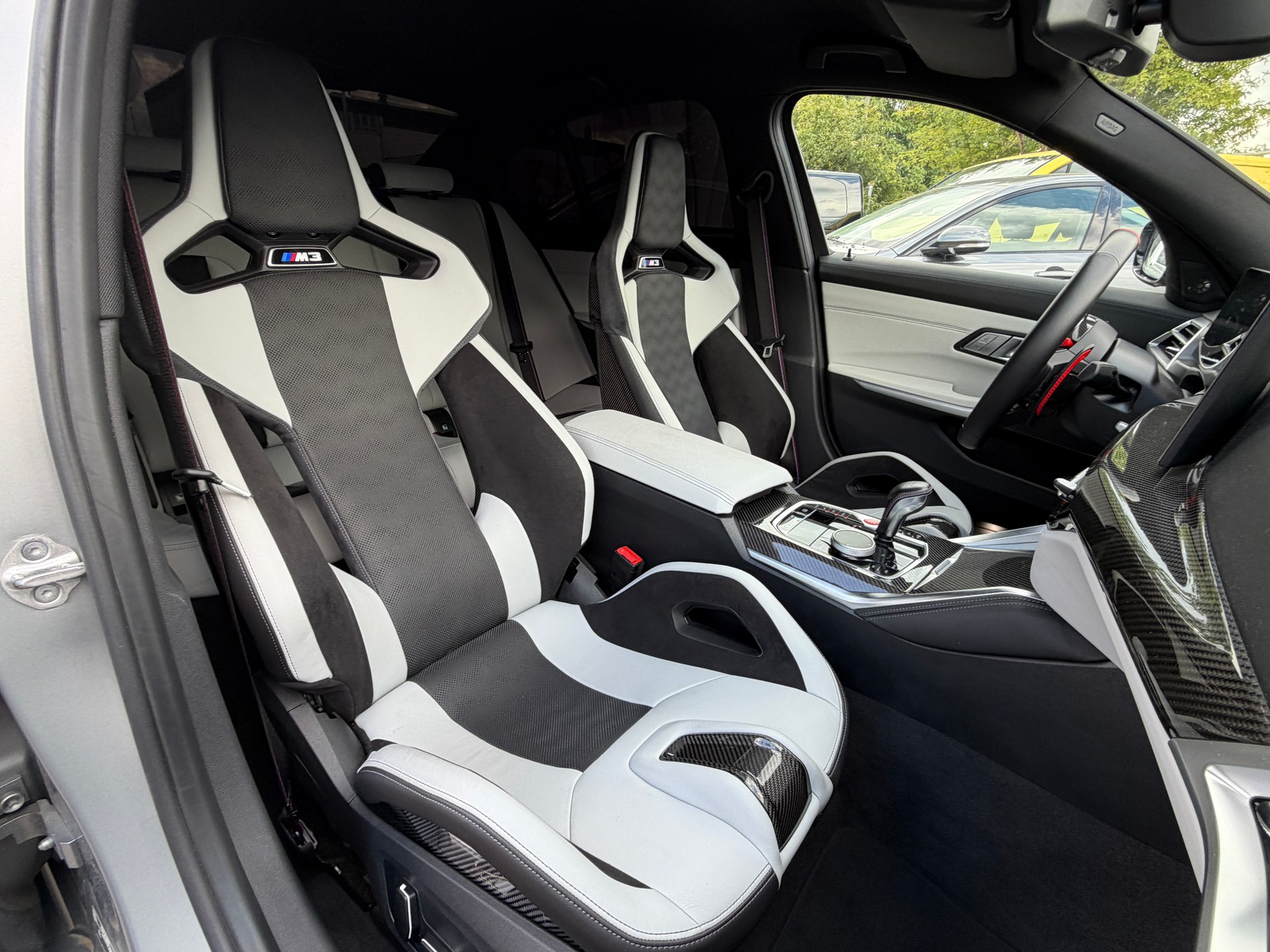 BMW M3 Competition M xDrive-image-14