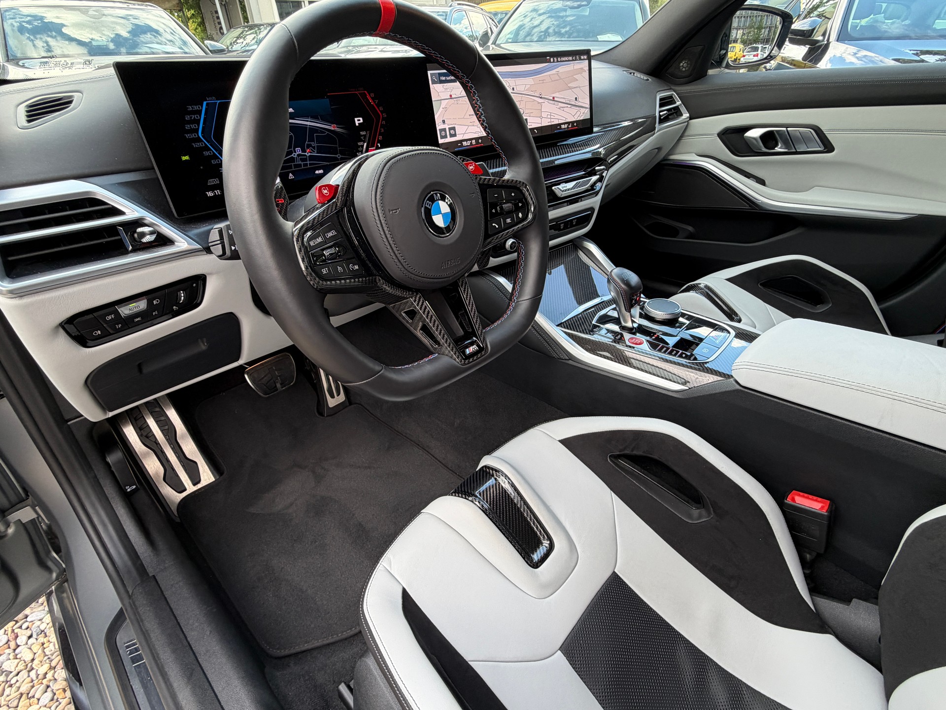 BMW M3 Competition M xDrive-image-13