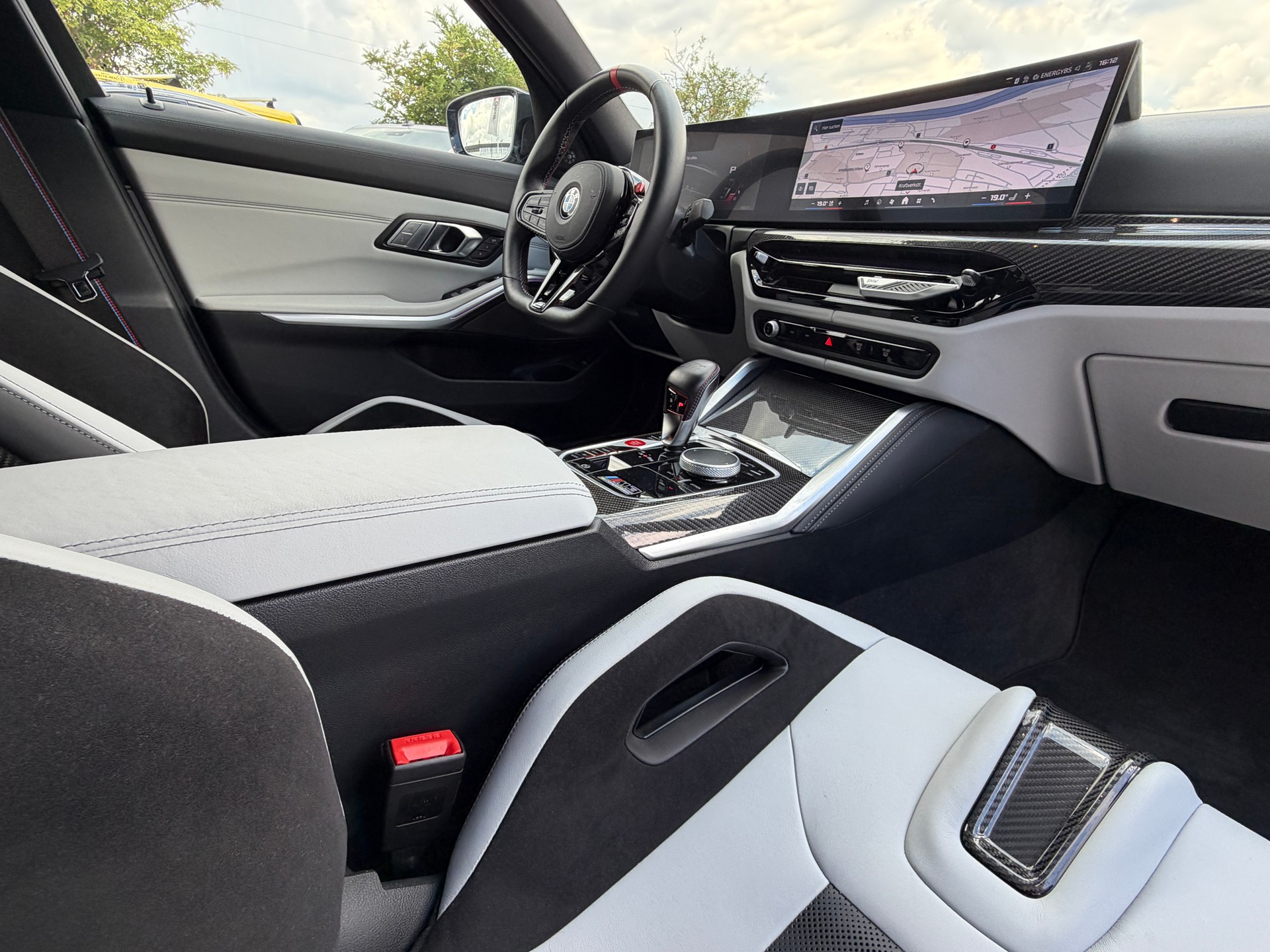 BMW M3 Competition M xDrive-image-17
