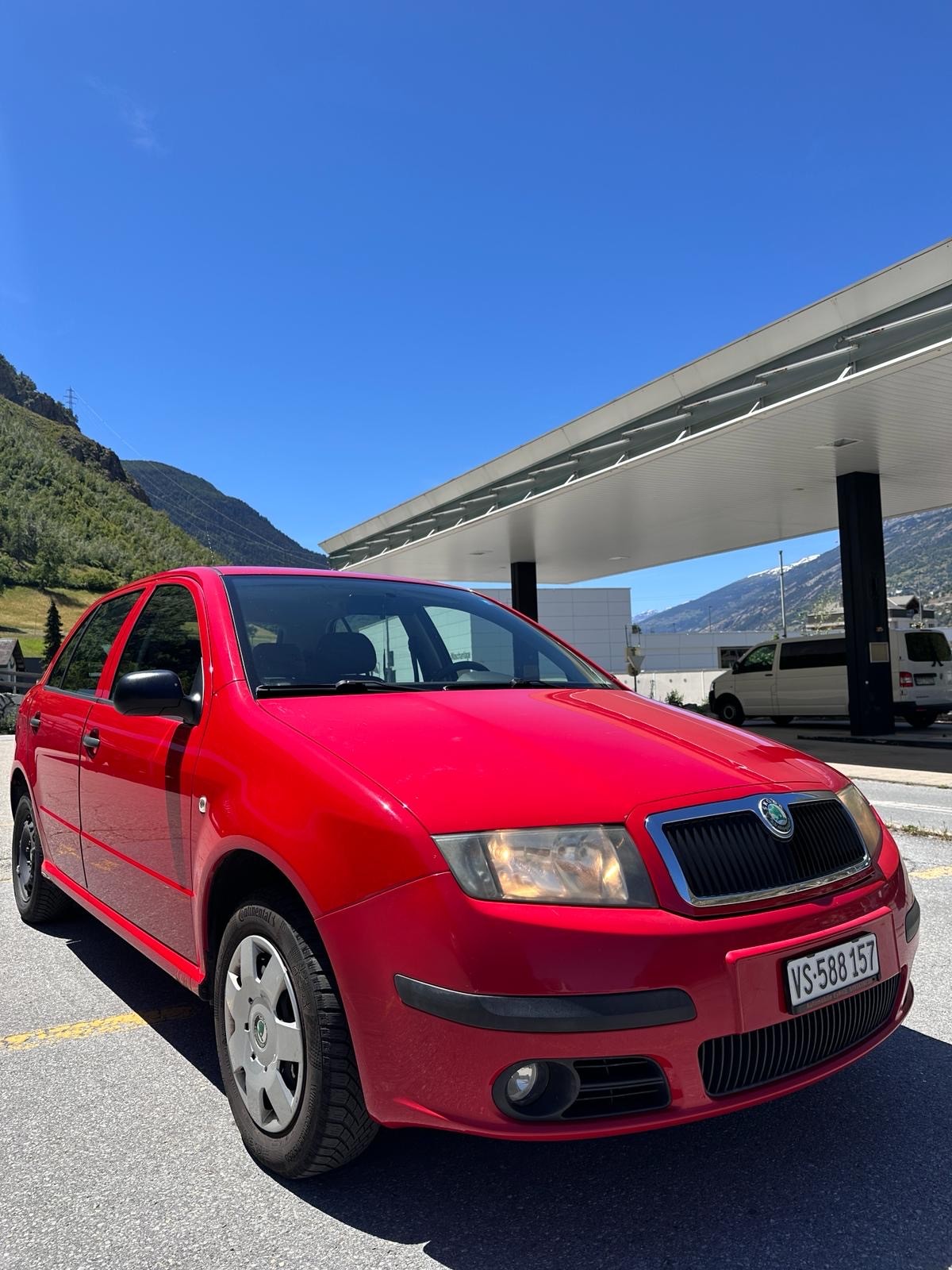 SKODA Fabia 1.4 16V Classic-image-4