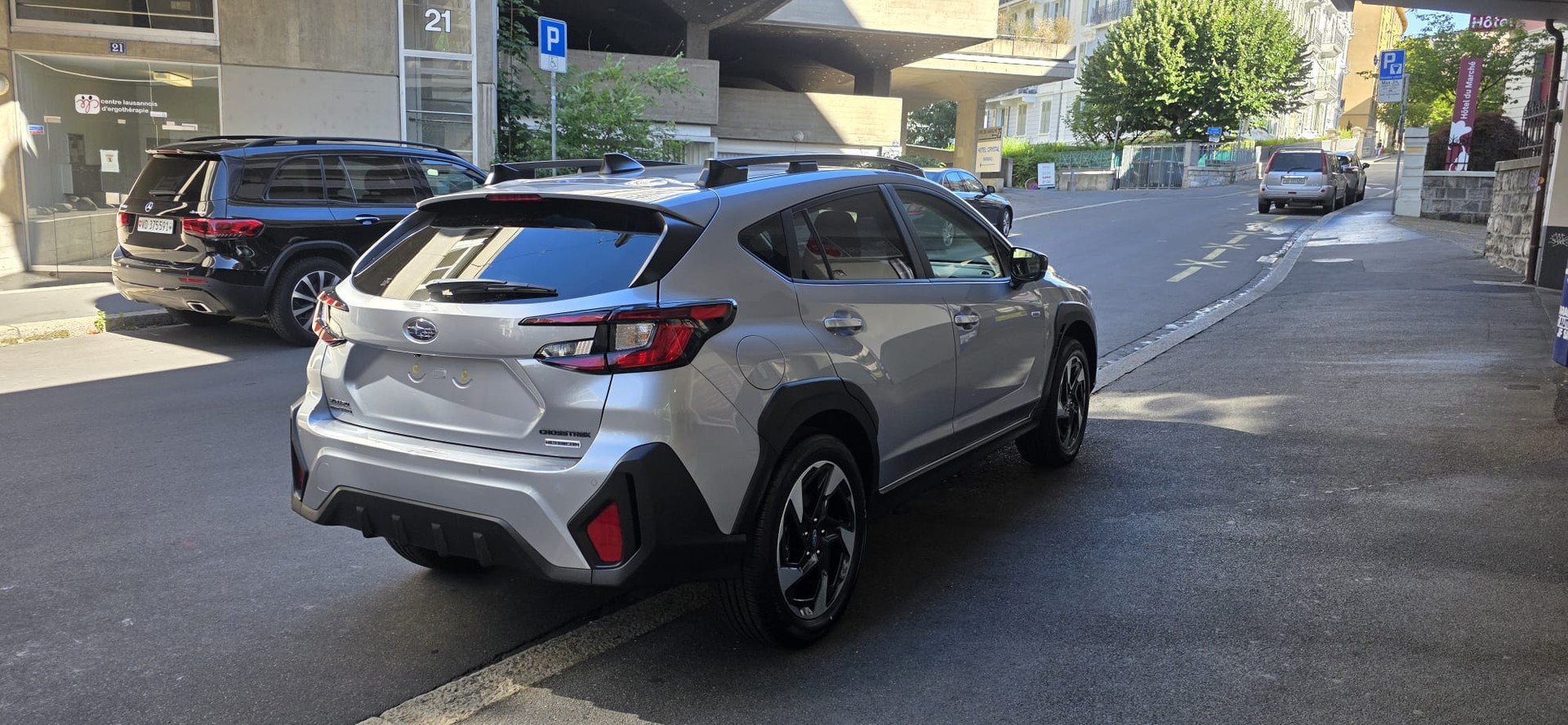 SUBARU Crosstrek 2.0 e-Boxer Swiss Plus AWD Lineartronic-image-1