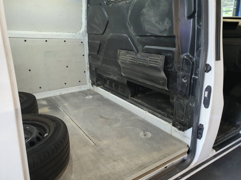 FORD Transit Custom Van 320 L1 2.0 TDCi 130 Trend-image-12