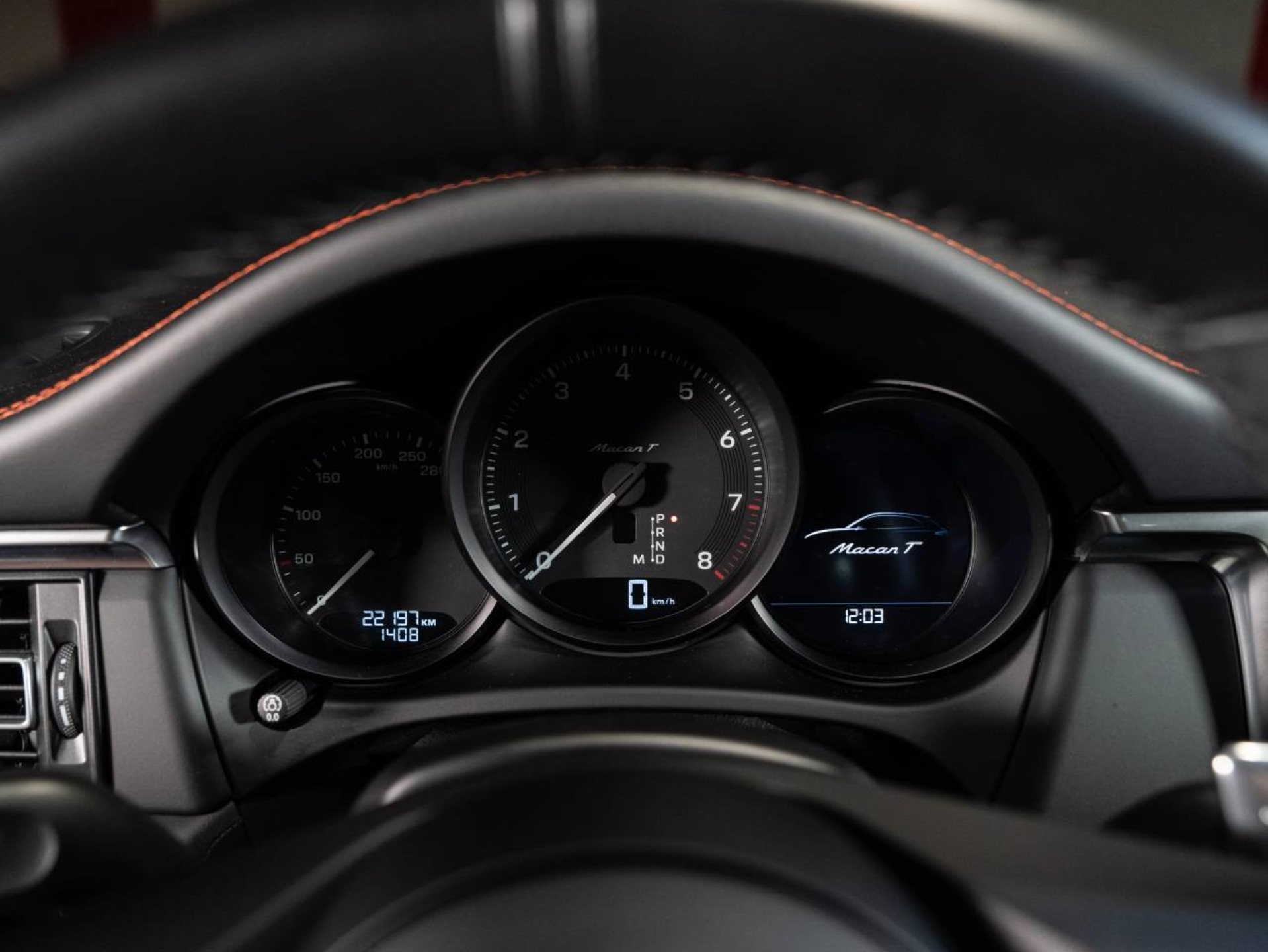 PORSCHE Macan T (MY24)-image-12