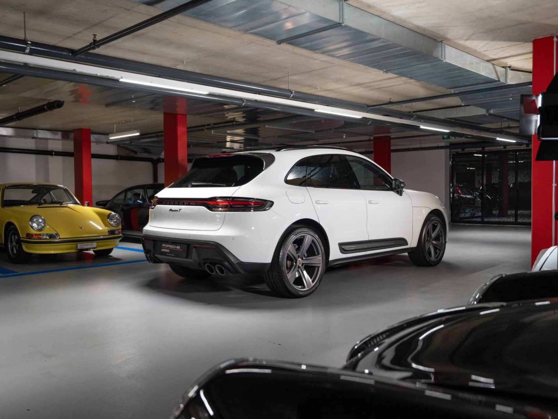 PORSCHE Macan T (MY24)-image-7