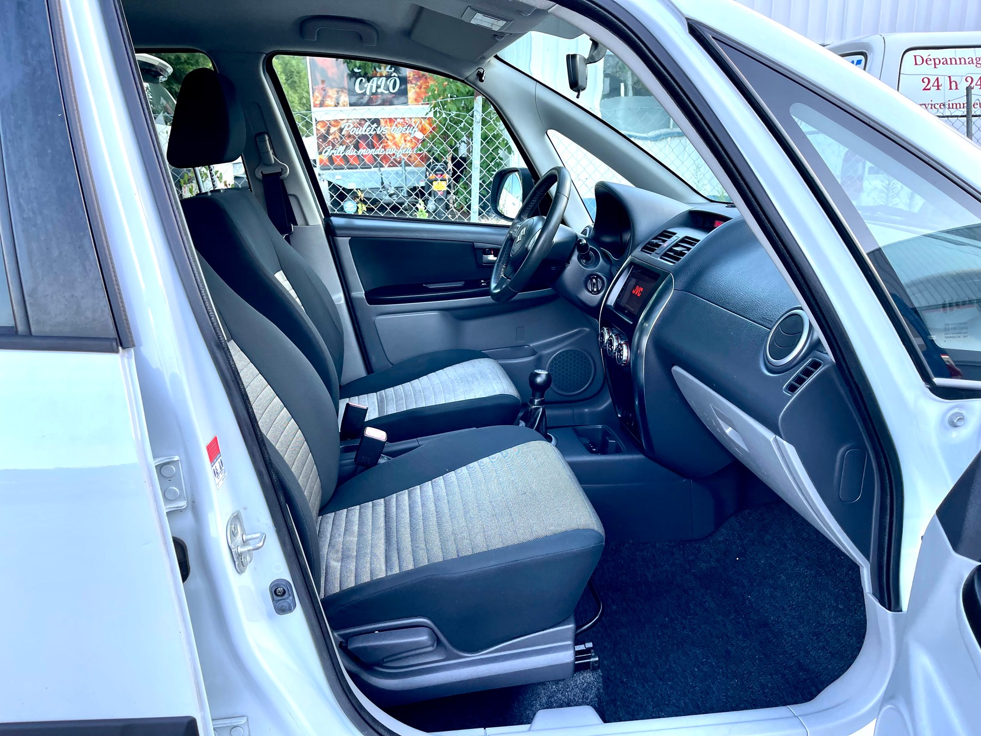 SUZUKI SX4 1.6 16V GL 4WD-image-24