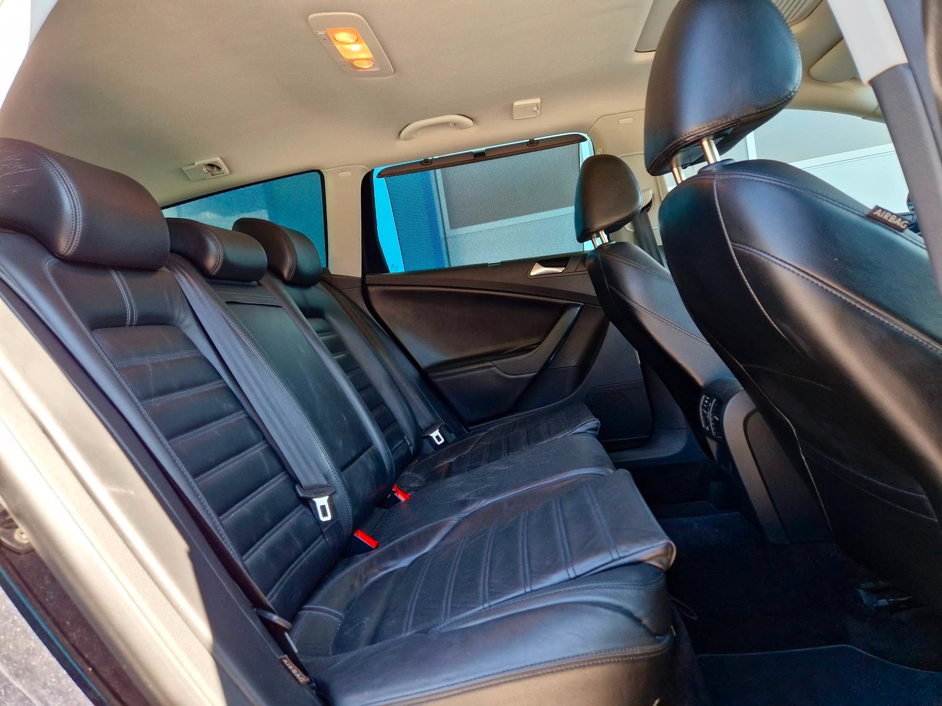 VW Passat Variant 3.2 V6 FSI Highline 4Motion-image-10