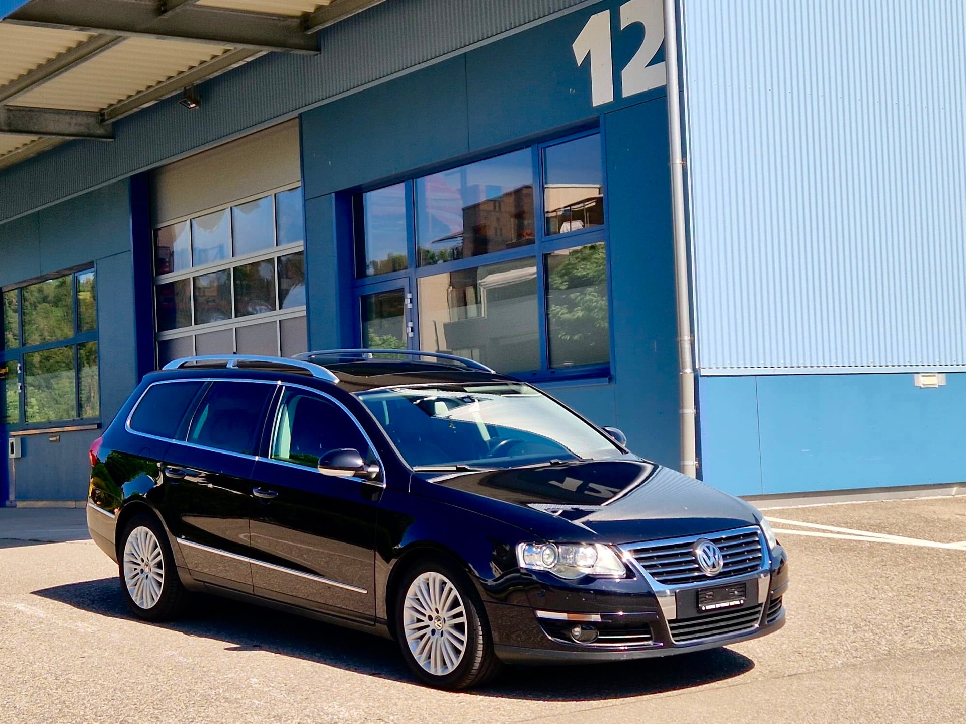 VW Passat Variant 3.2 V6 FSI Highline 4Motion-showroom-element-1
