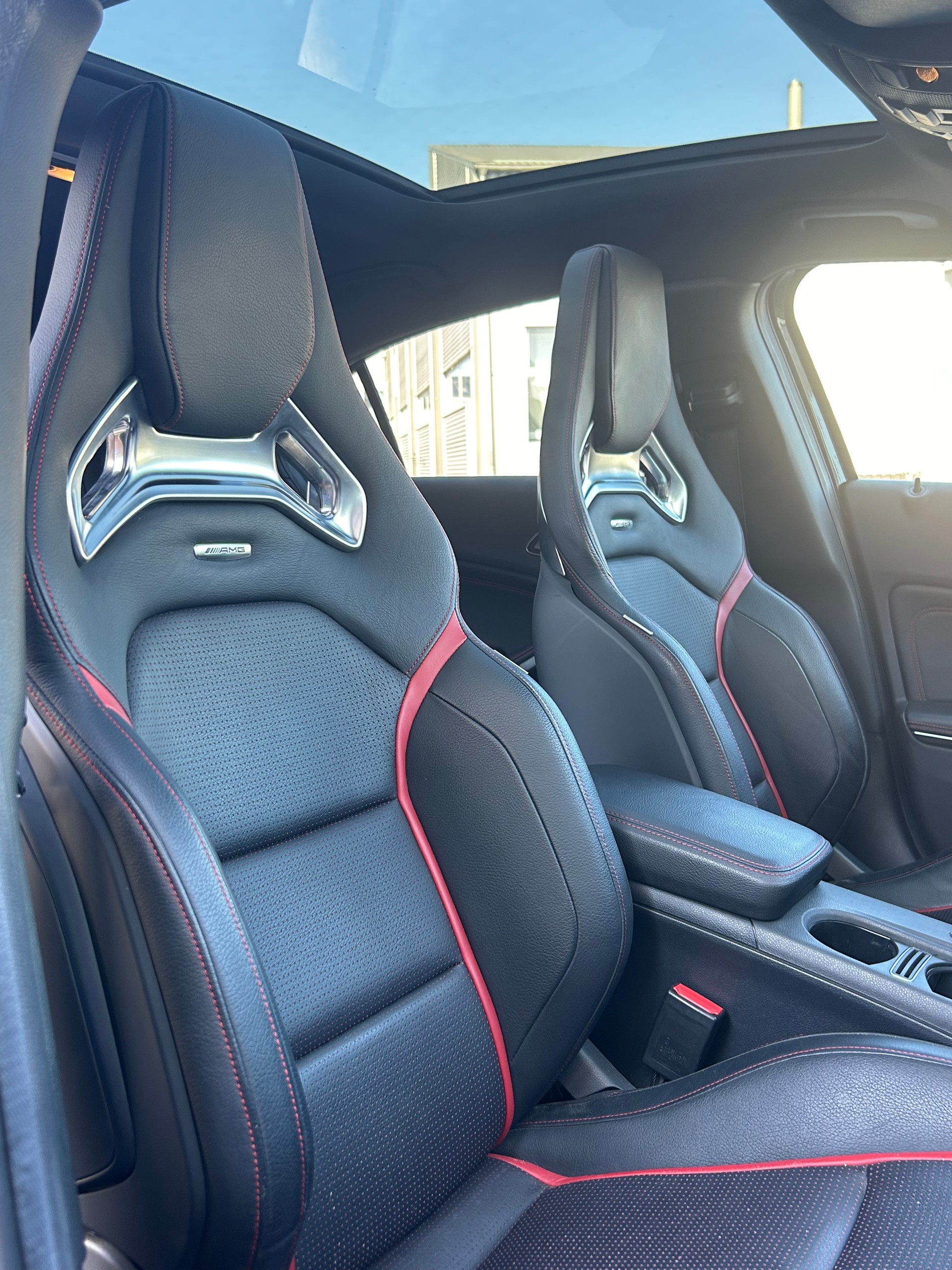 MERCEDES-BENZ A 45 AMG 4m-image-1
