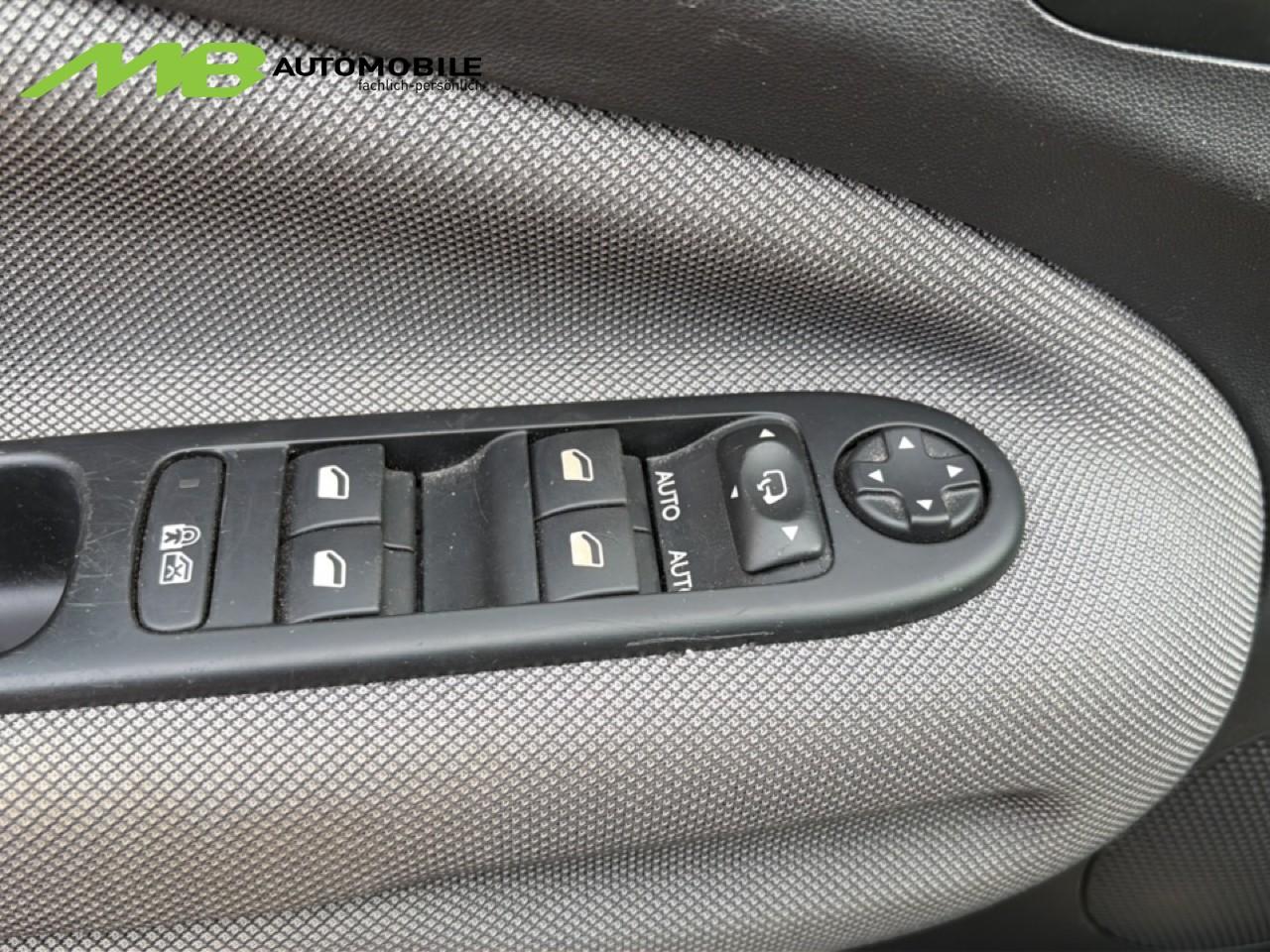 CITROEN C3 Picasso 1.4 VTi Attraction-image-13