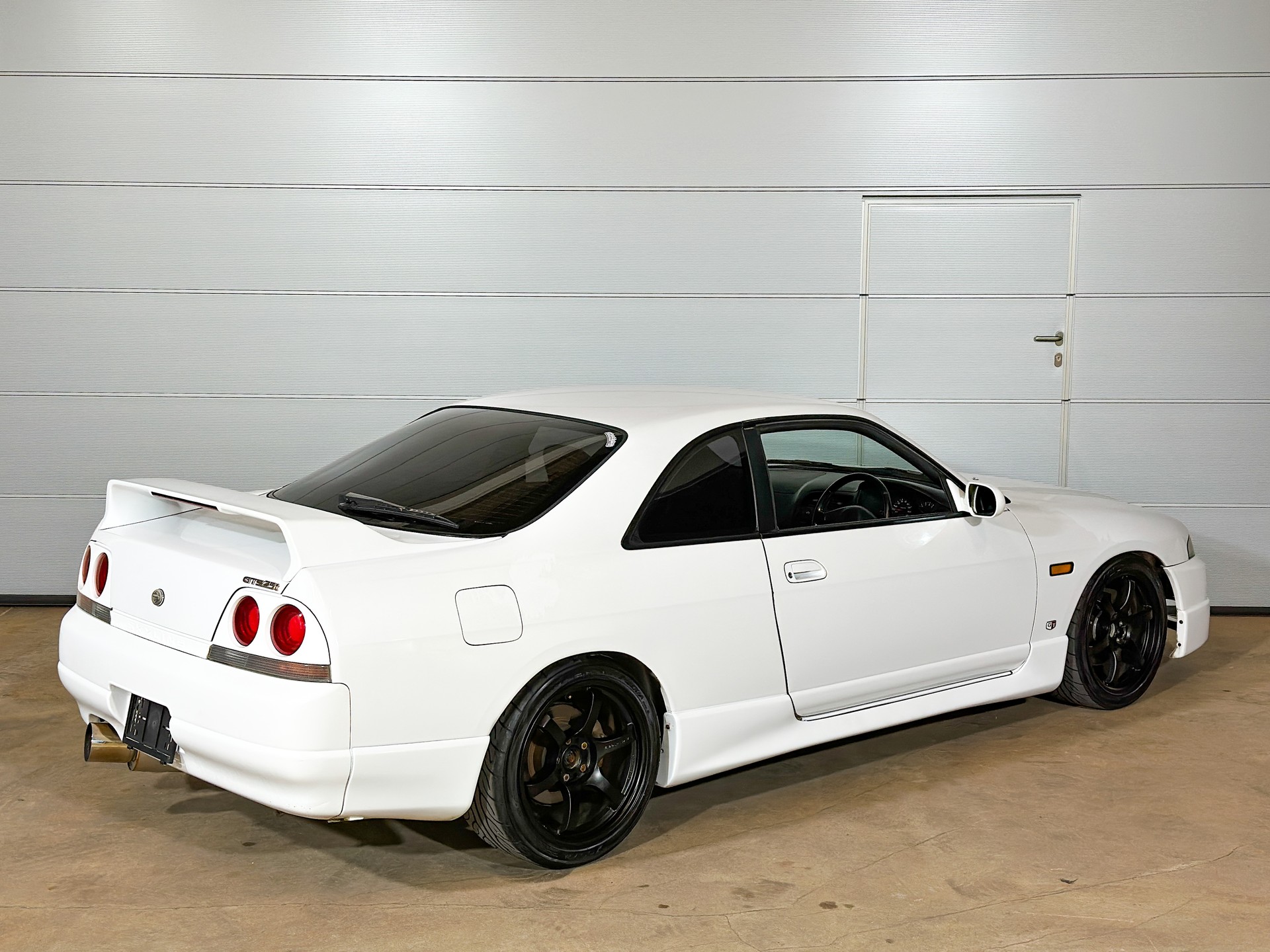 NISSAN R33 GTS-T-image-2