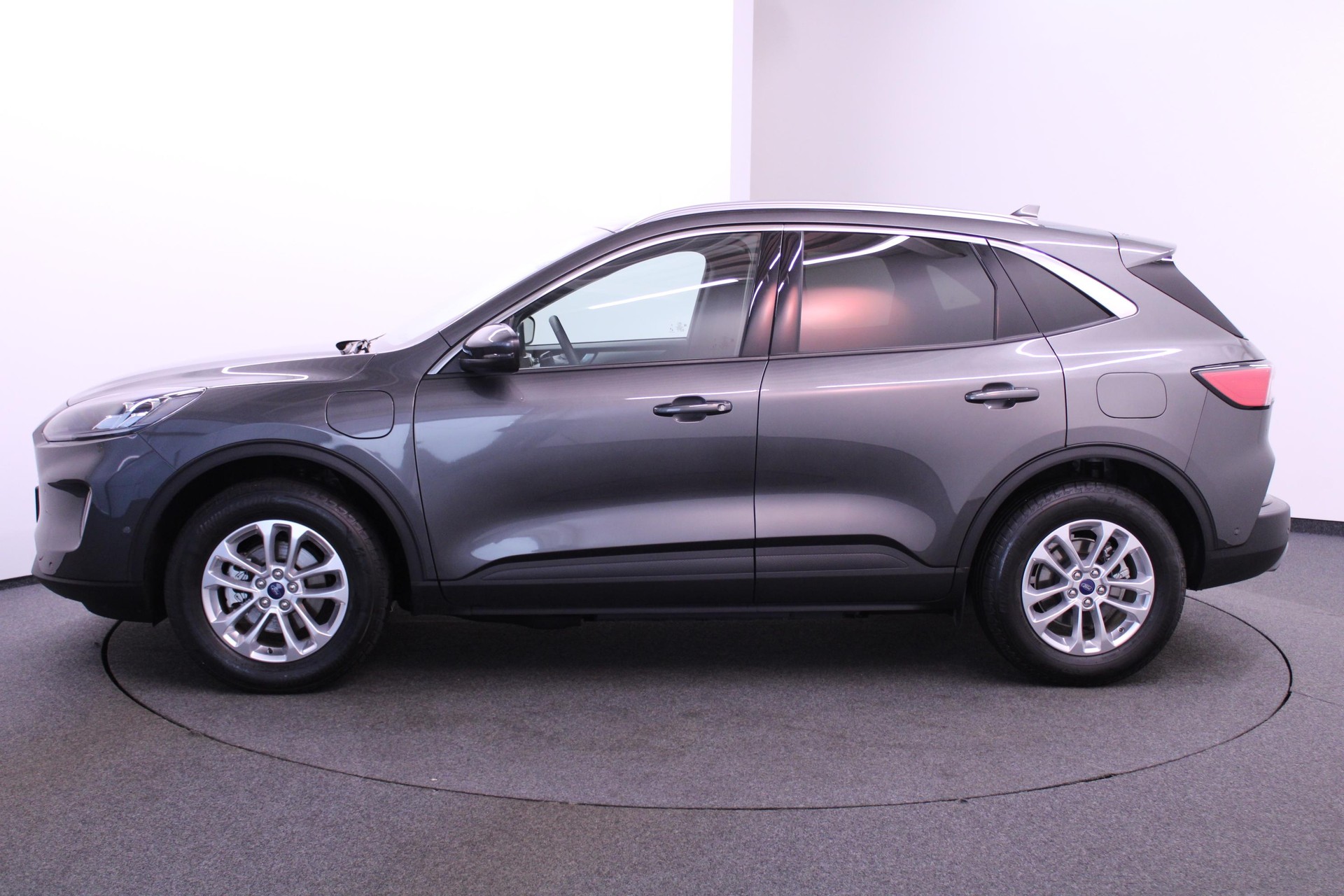 FORD Kuga 2.5 Plug-in Hybrid Titanium X-image-3