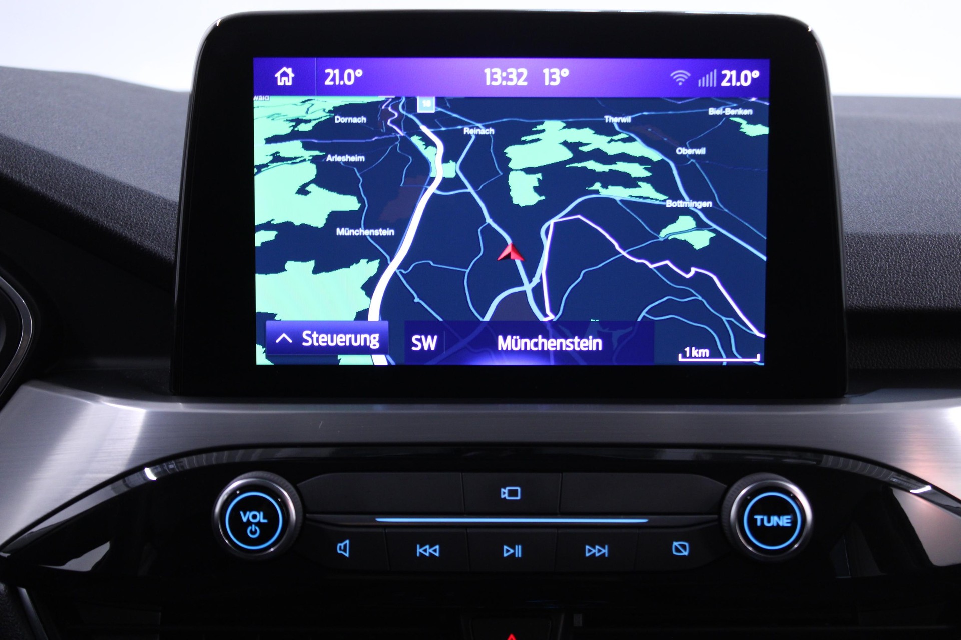 FORD Kuga 2.5 Plug-in Hybrid Titanium X-image-5