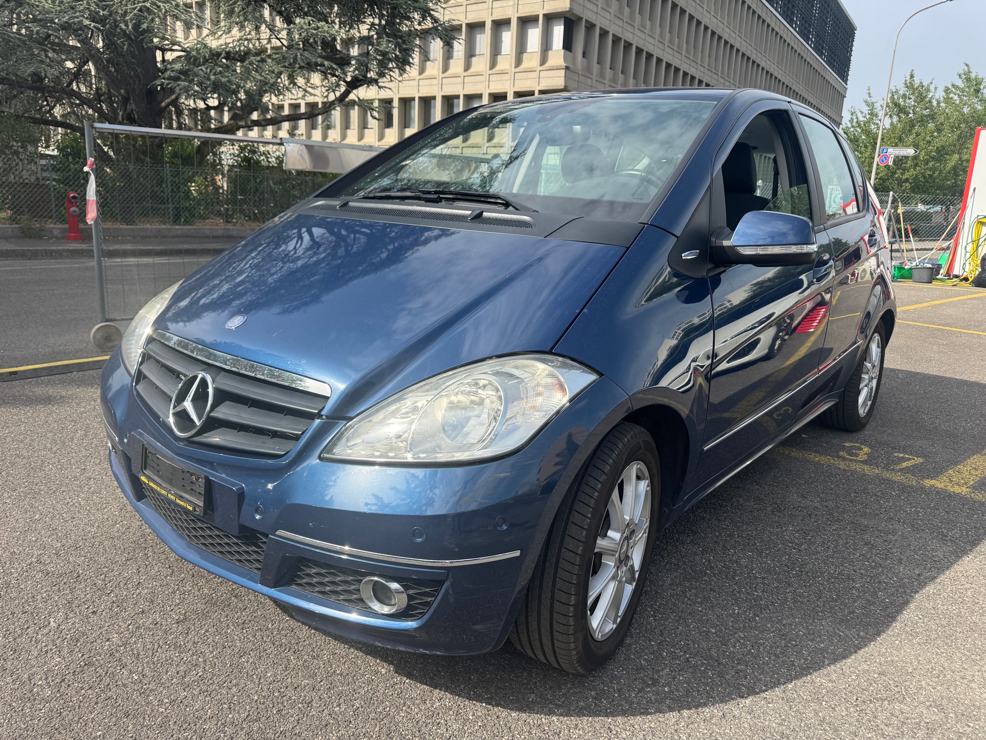 MERCEDES-BENZ A 180 (170) Elégance Autotronic-image-0