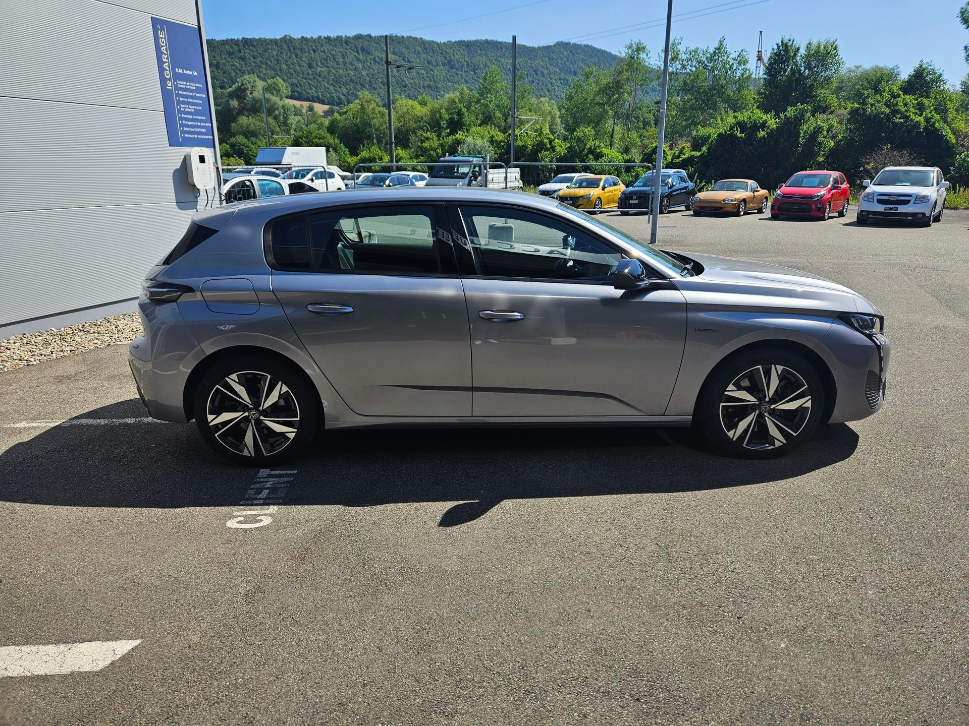 PEUGEOT 308 1.6 PHEV 180 Active Pack-image-5