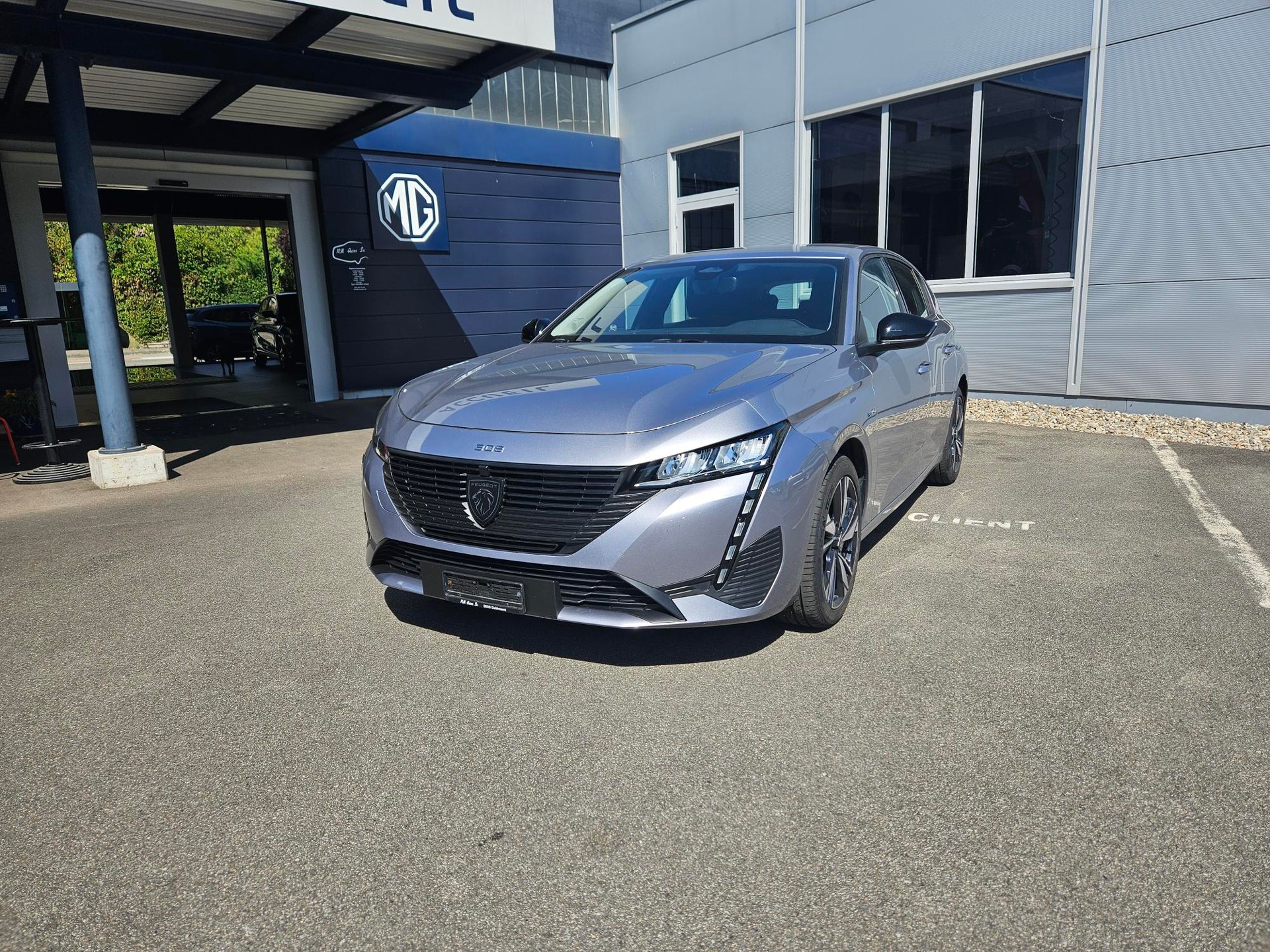 PEUGEOT 308 1.6 PHEV 180 Active Pack-image-1
