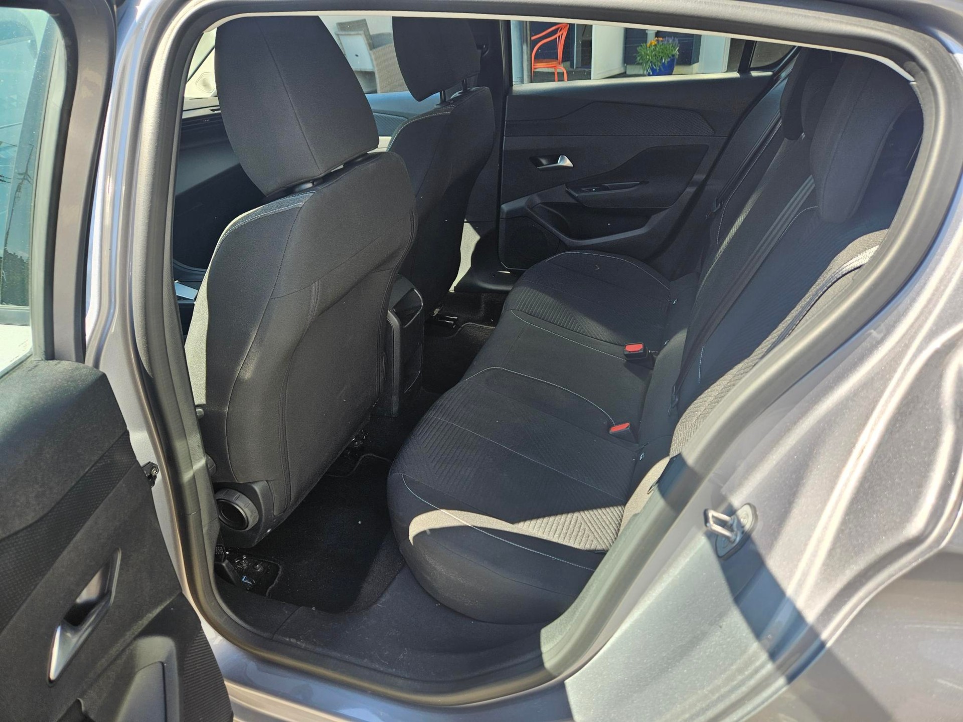 PEUGEOT 308 1.6 PHEV 180 Active Pack-image-8