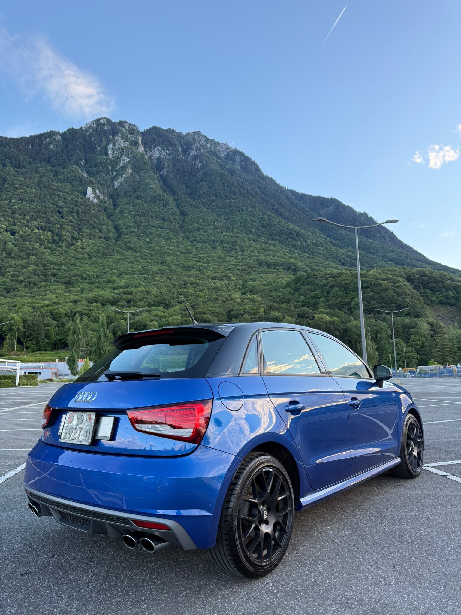 AUDI S1-image-0