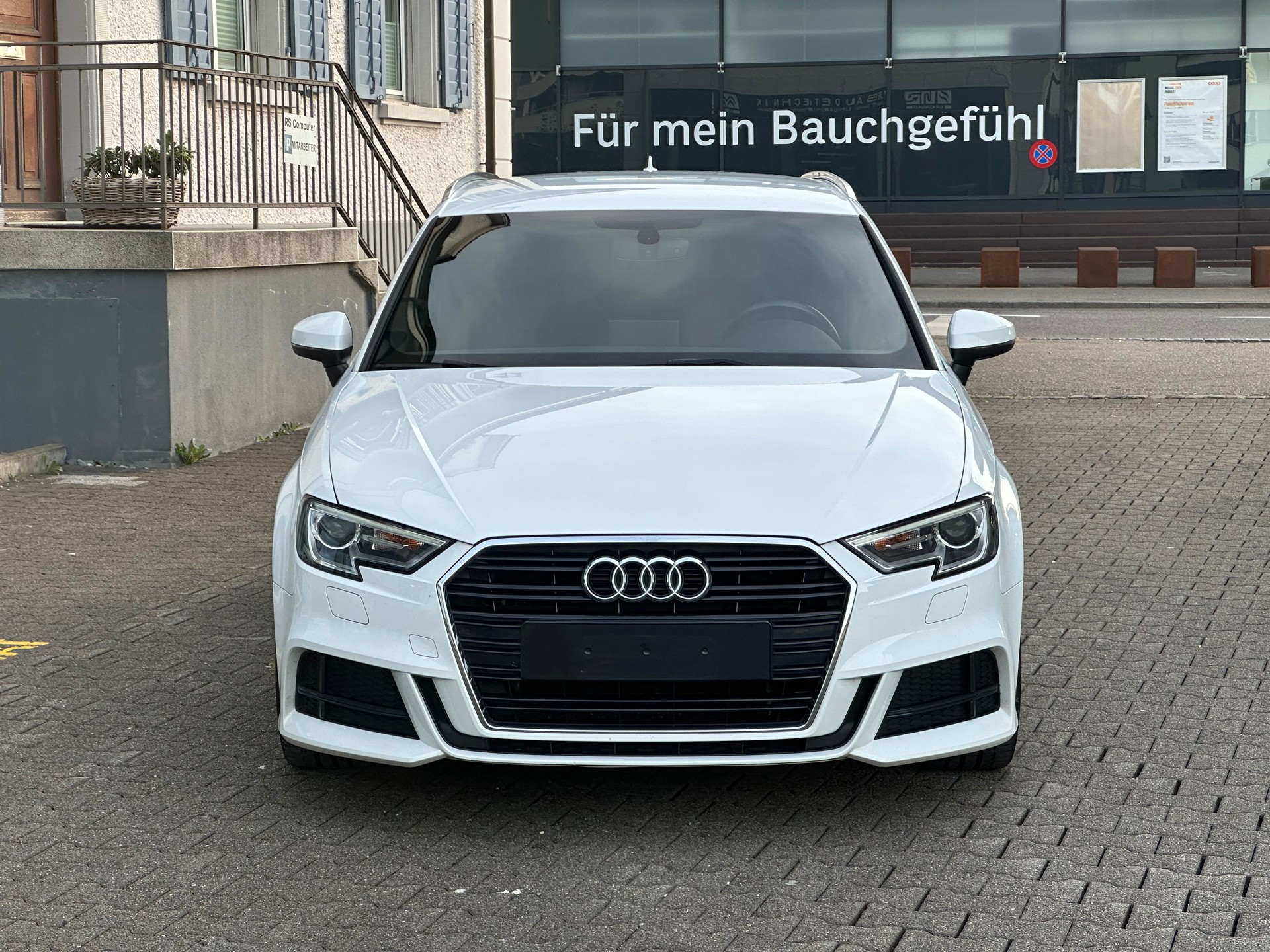 AUDI A3 Sportback 1.4 TFSI Sport S-tronic-image-0