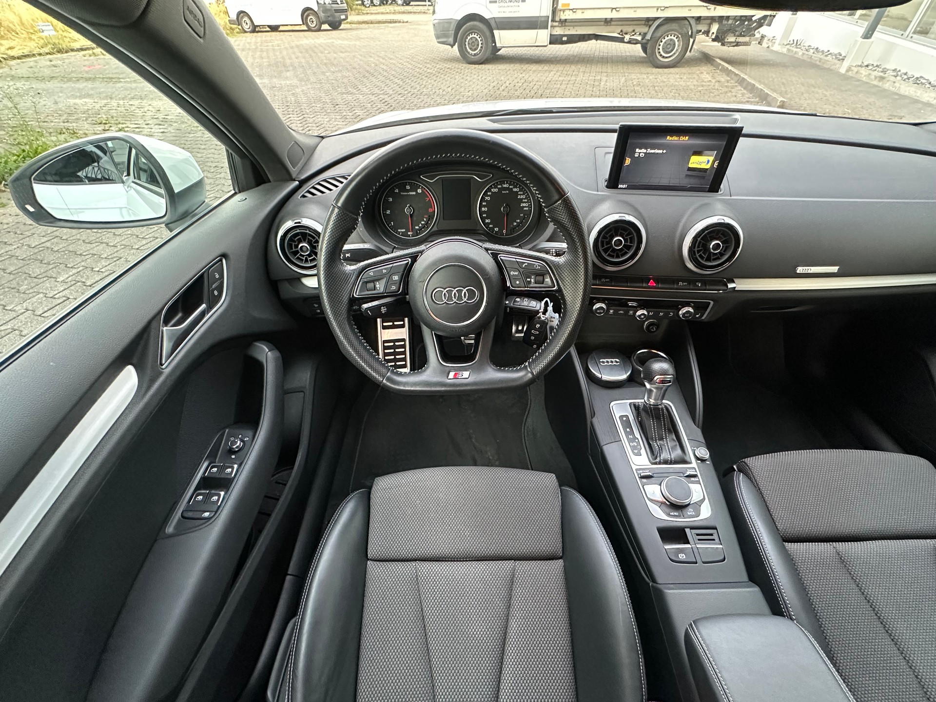 AUDI A3 Sportback 1.4 TFSI Sport S-tronic-image-9