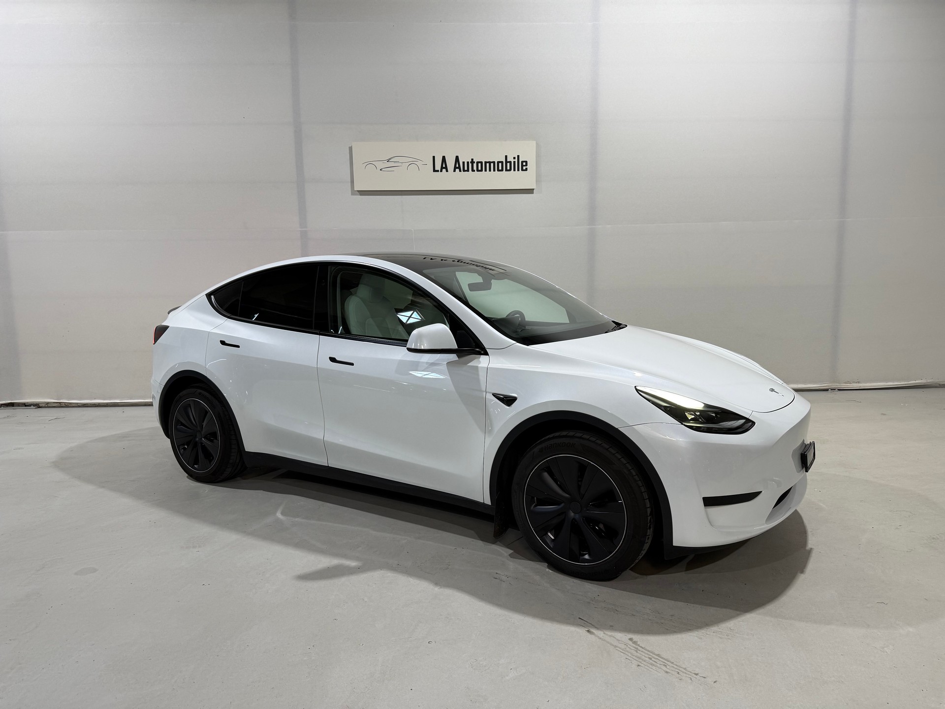 TESLA Model Y Long Range RWD-image-5