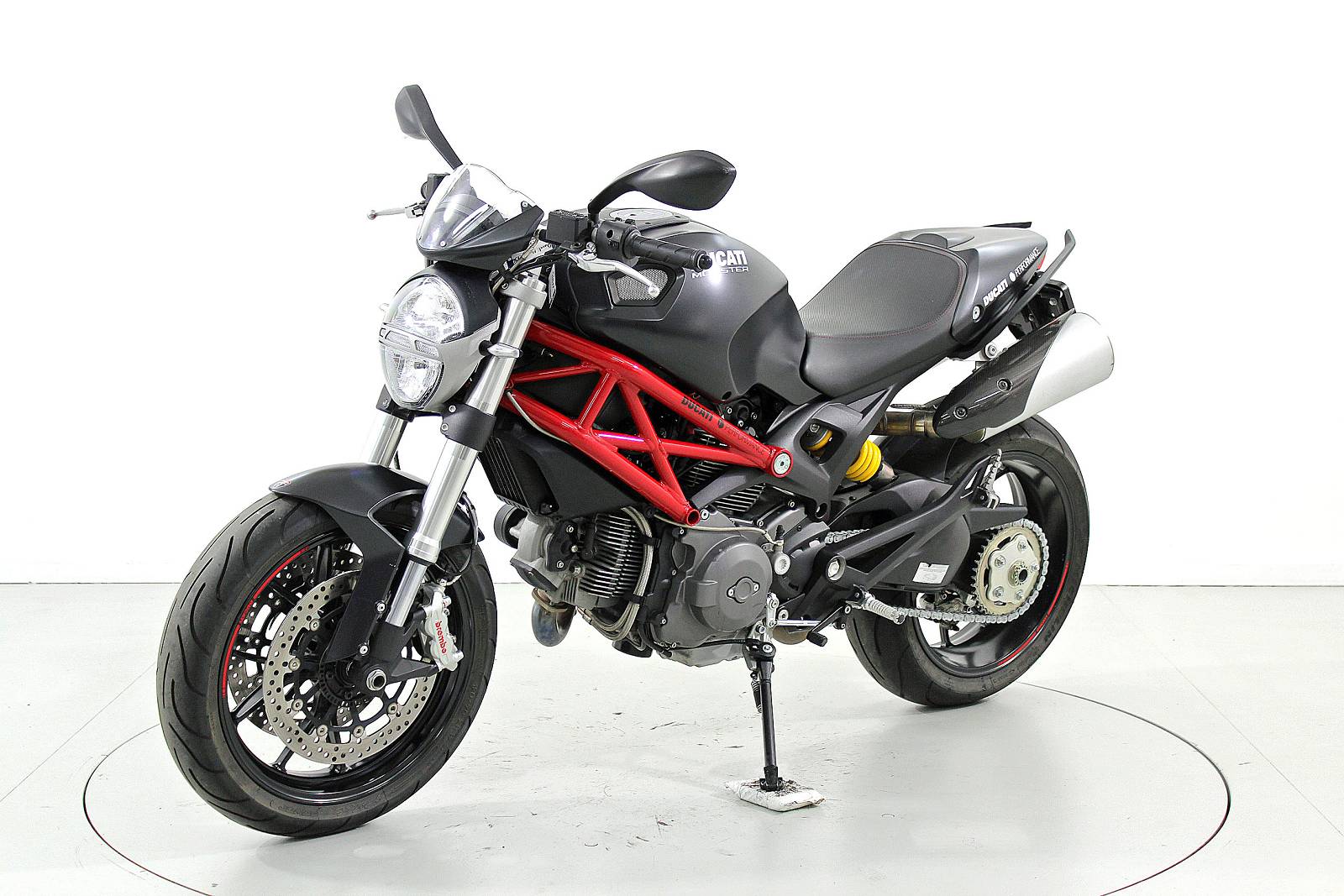 DUCATI Monster 796 ABS-showroom-element-2