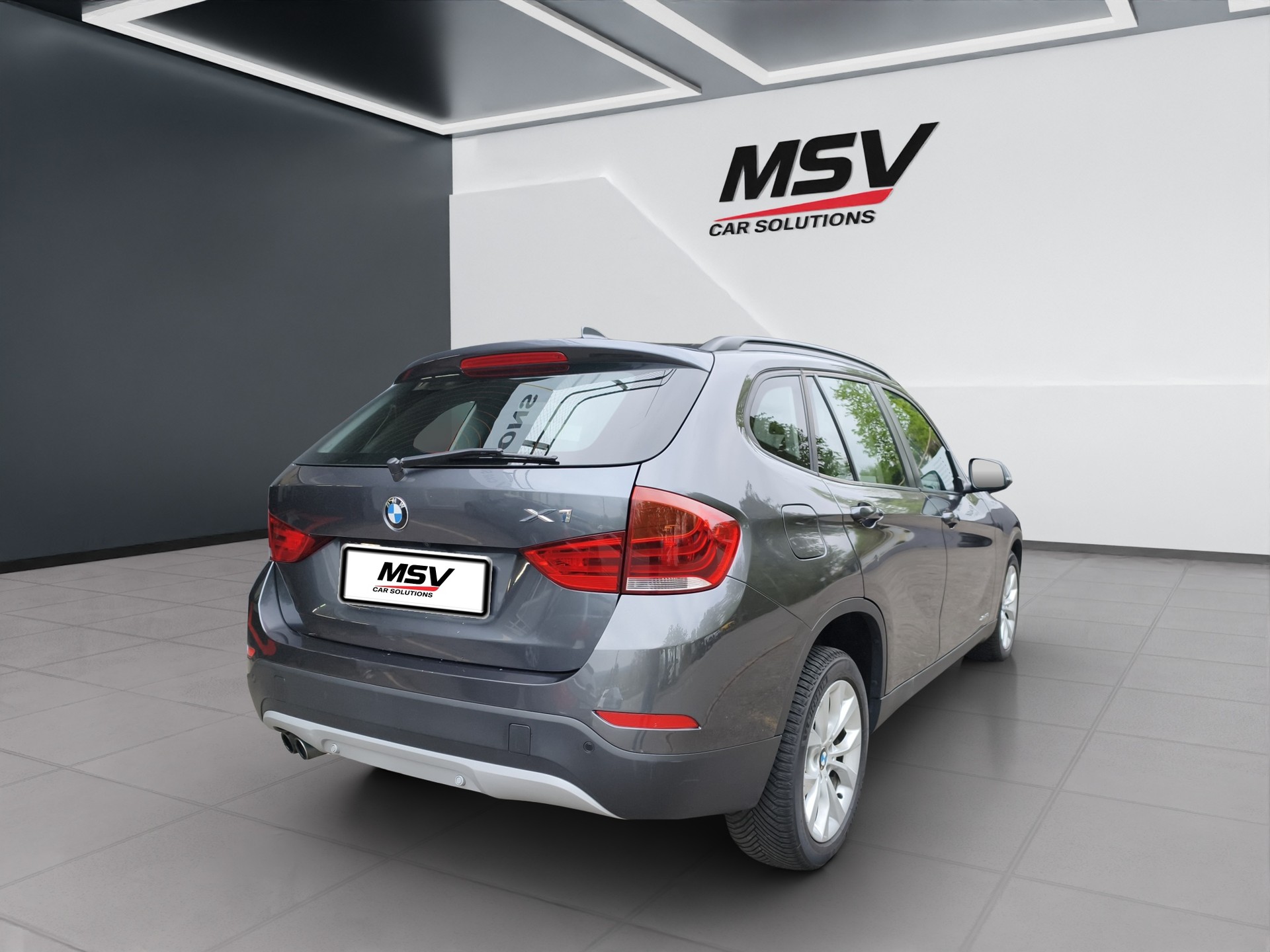 BMW X1 xDrive 20i Steptronic-image-2