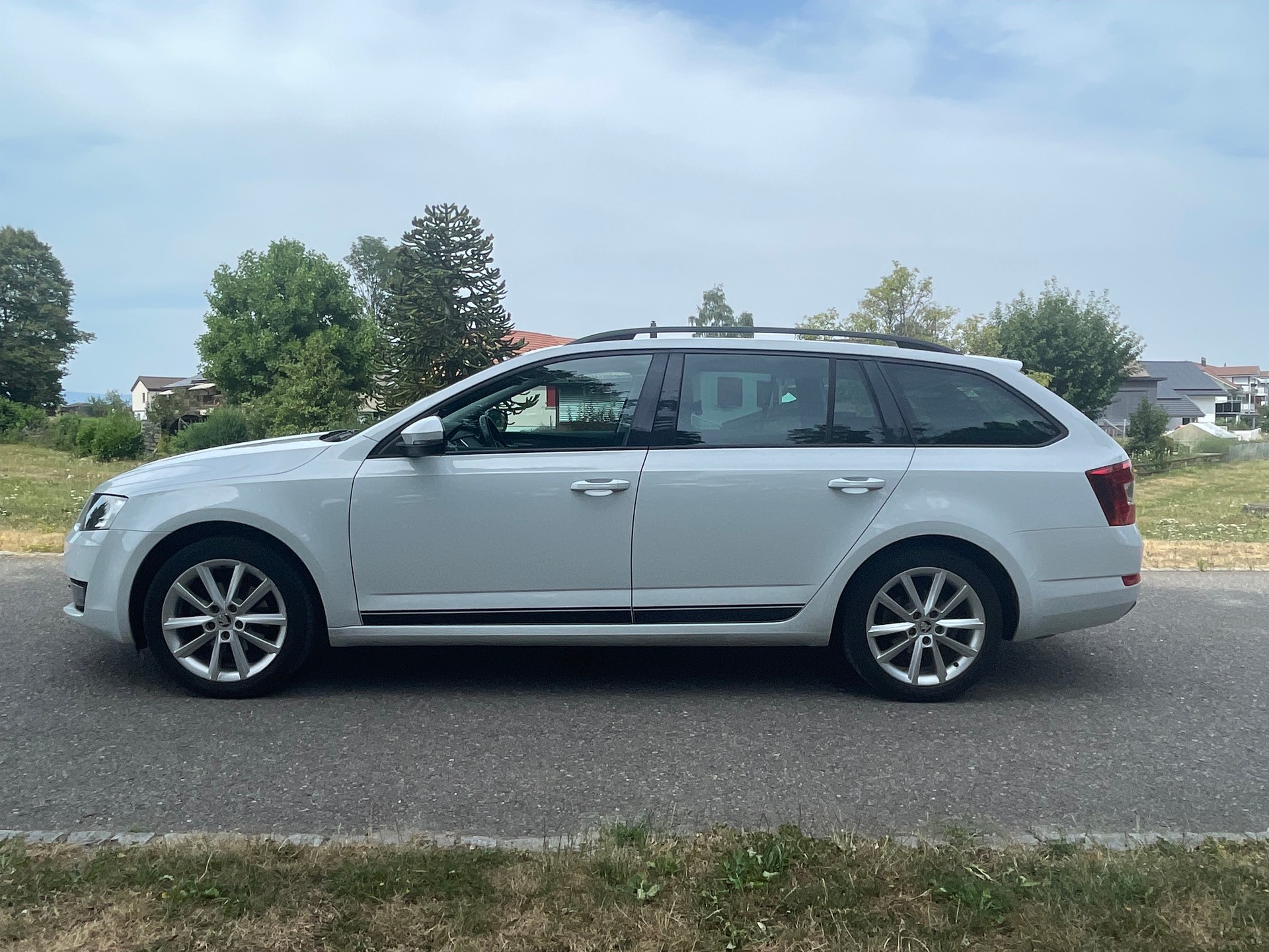 SKODA 2.0 TDI 150 Ambition 4x4-image-5