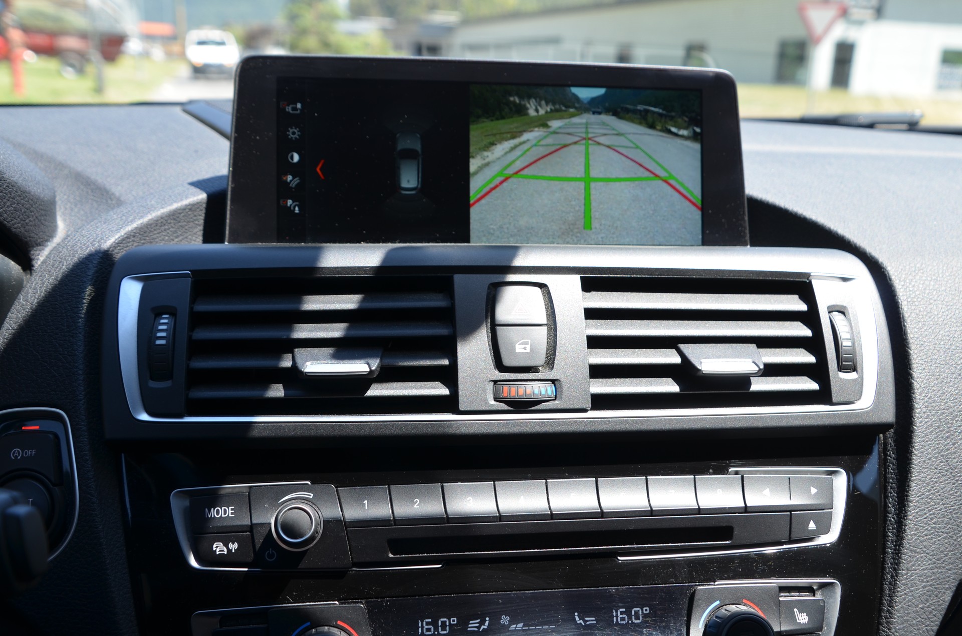 BMW M140i xDrive Steptronic-image-9